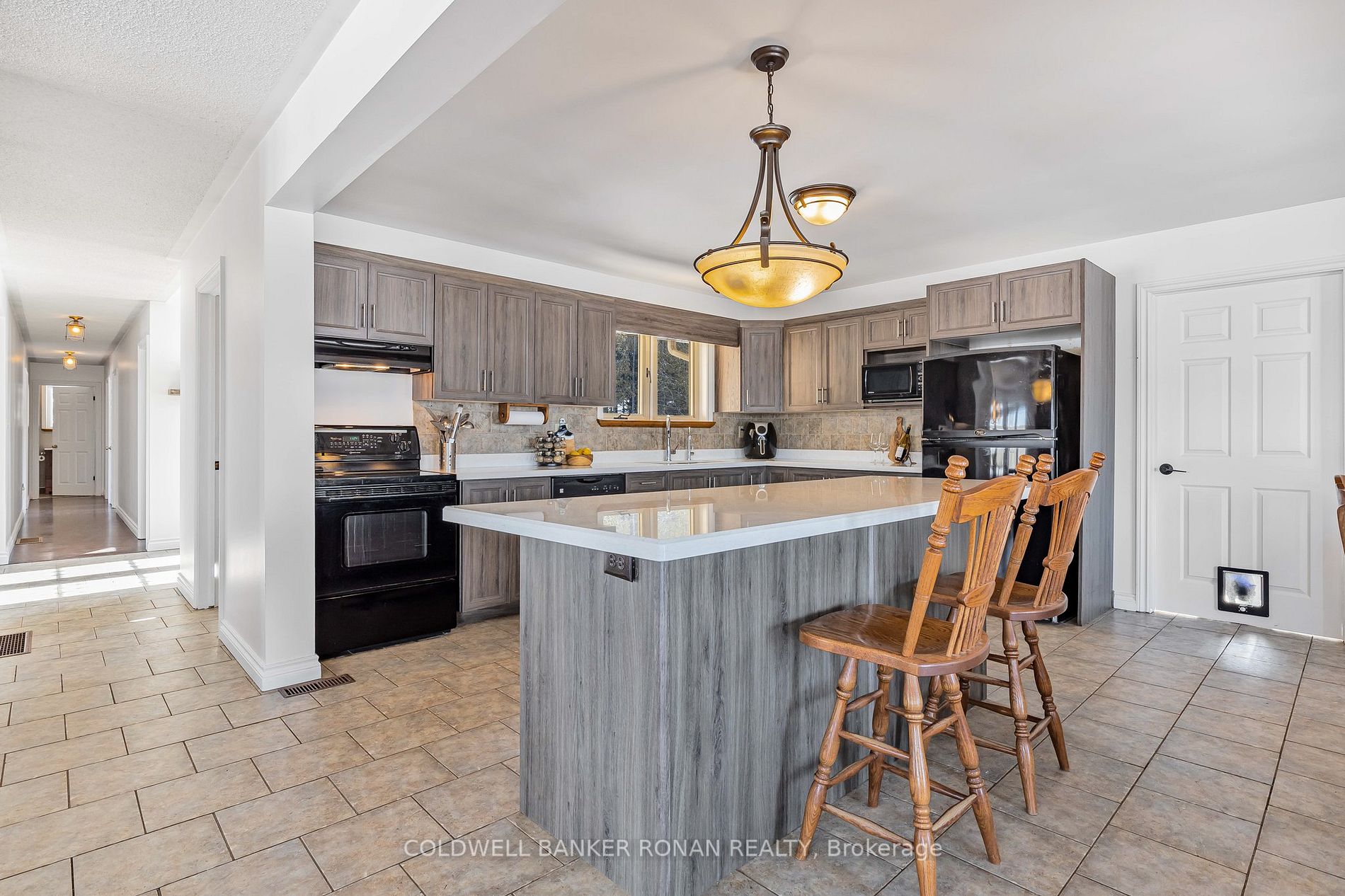 4628 Line 10 Property Photo 4