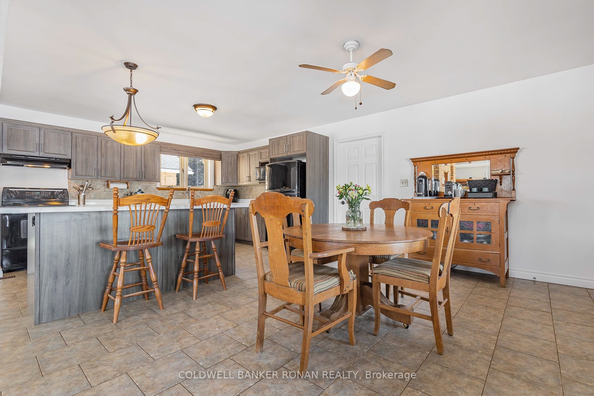 4628 Line 10 Property Photo 6
