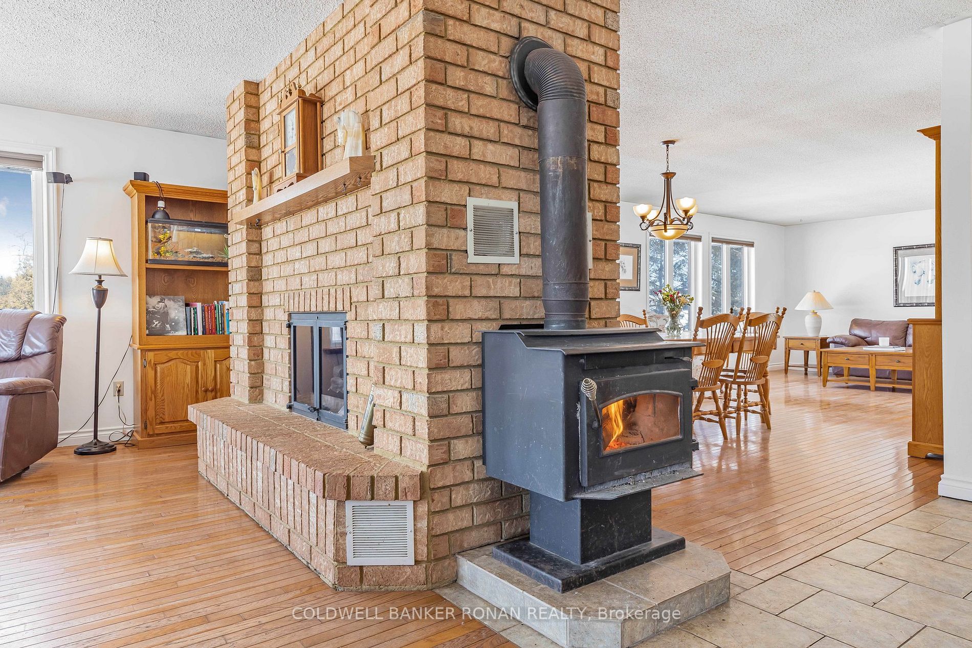 4628 Line 10 Property Photo 9