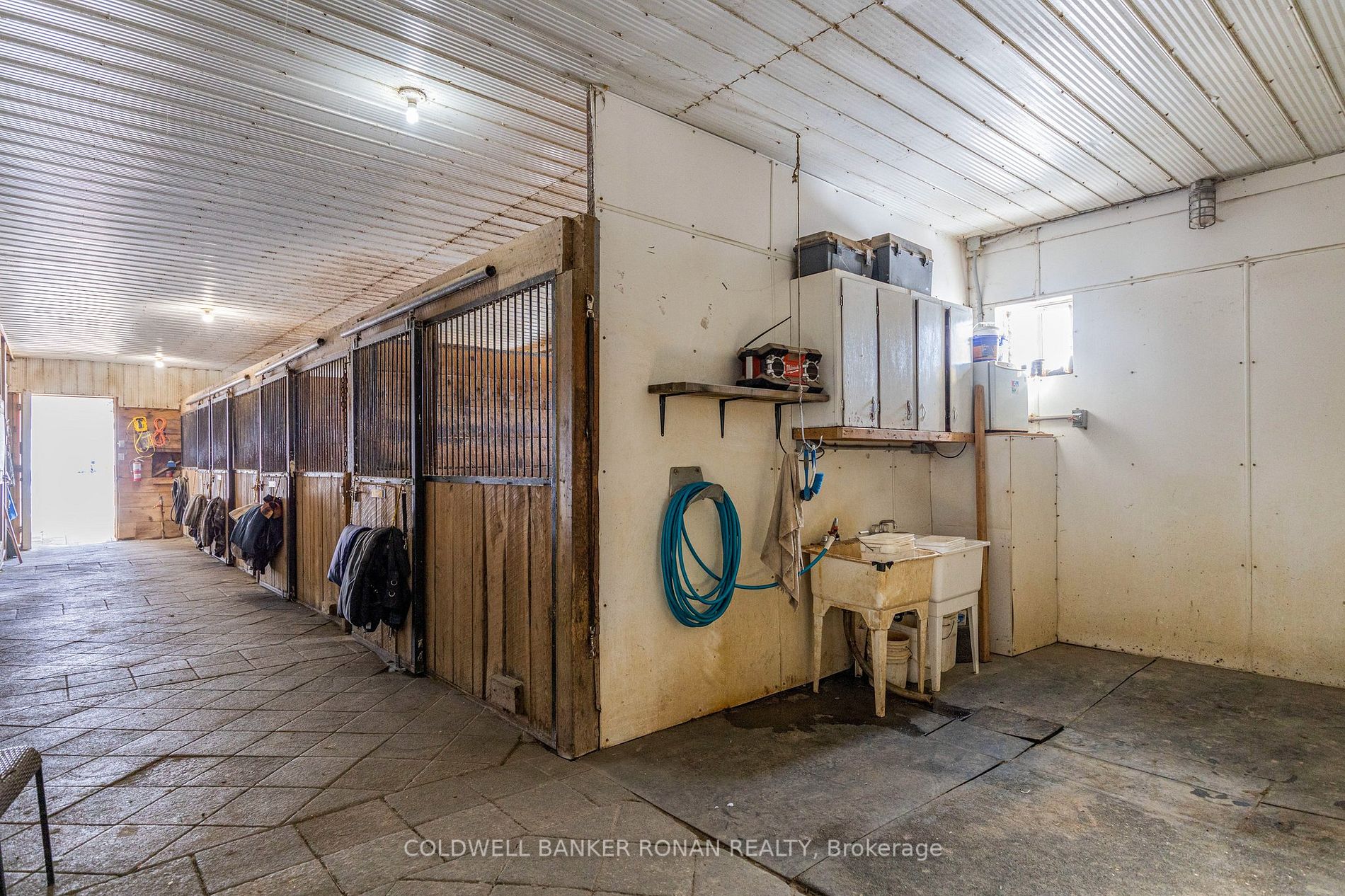 4628 Line 10 Property Photo 29