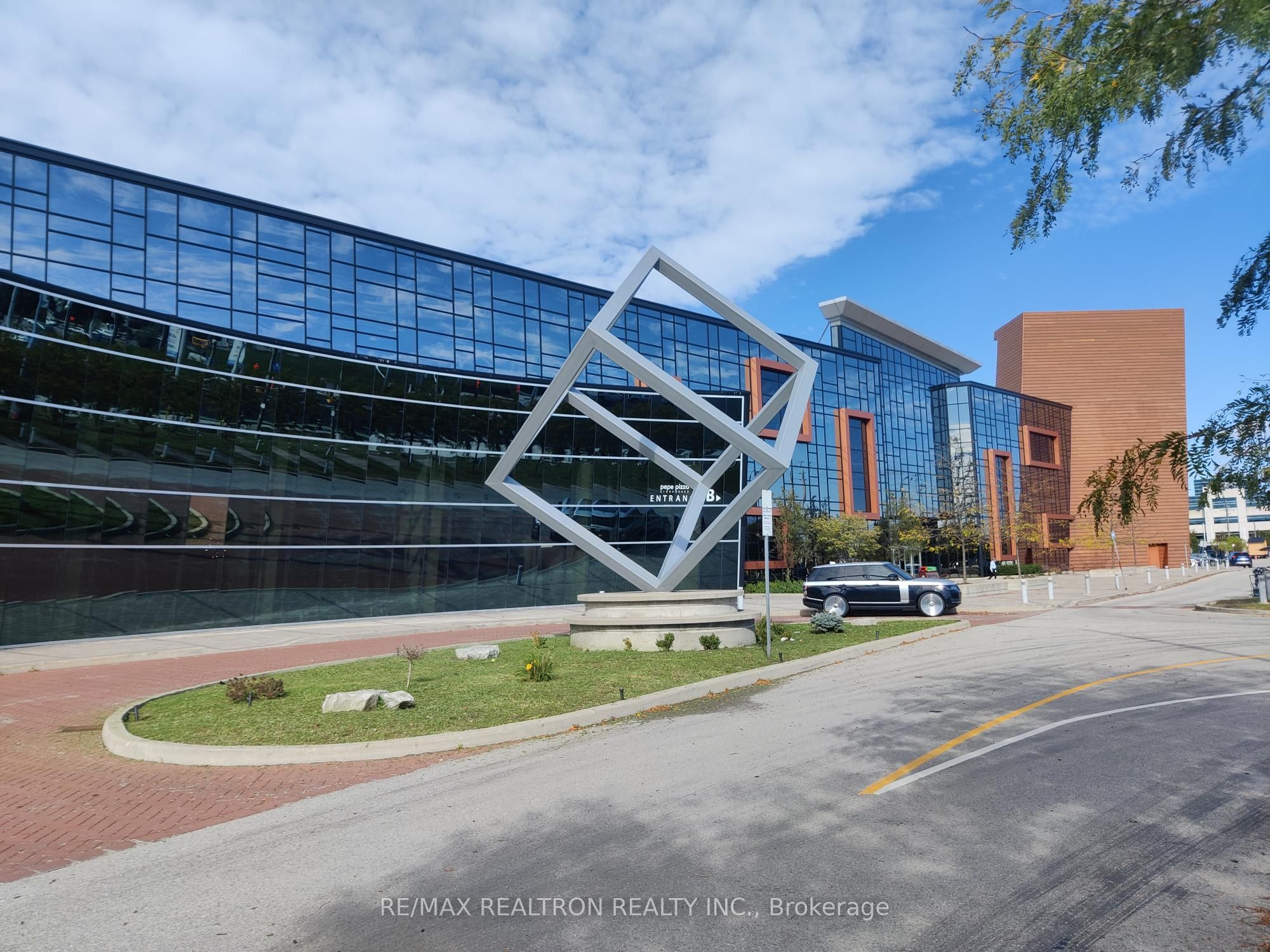 #390 - 7250 Keele Street Property Photo 9