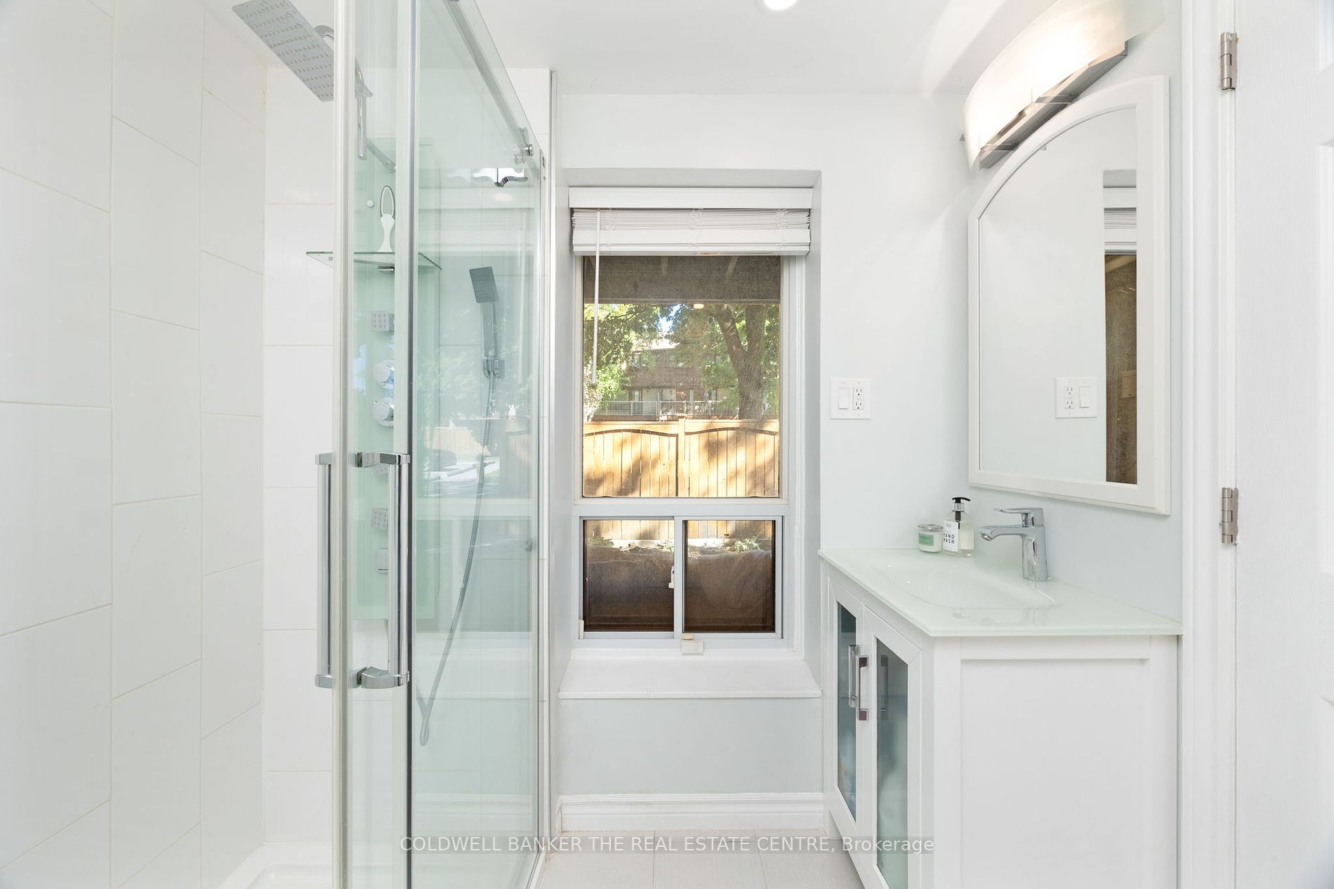 85 Baif Blvd 6 Property Photo 7