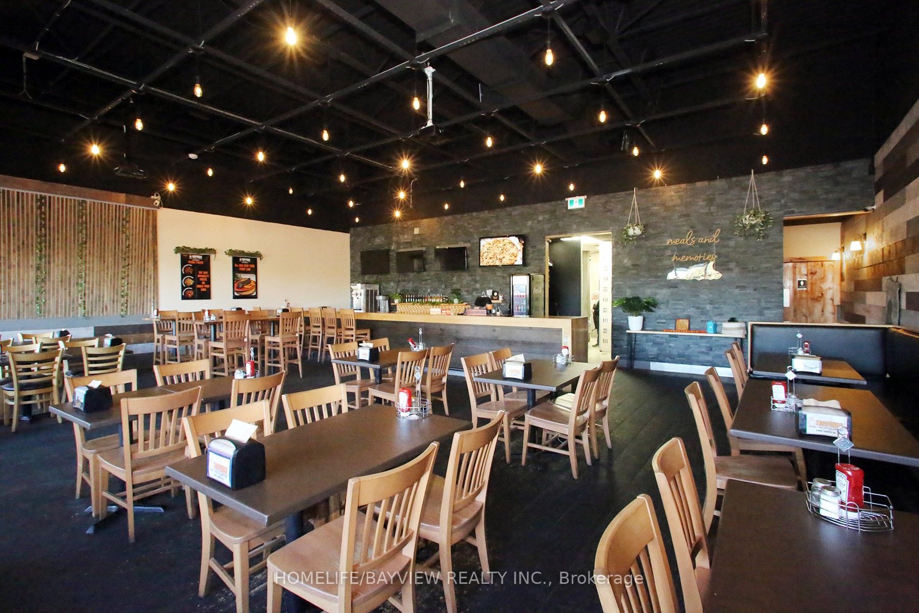 #16-17 - 1285 Elgin Mills Road Property Photo 6