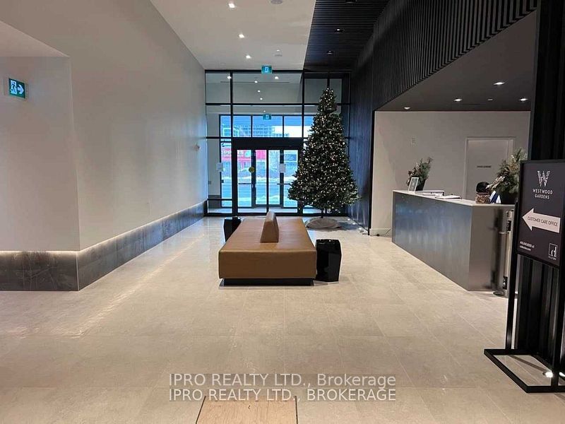 8868 Yonge St 20 Property Photo
