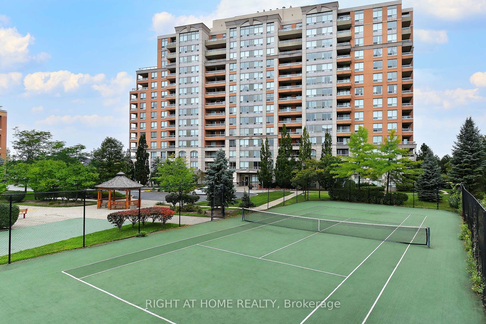 #412 - 9 Northern Heights Drive Property Photo 34
