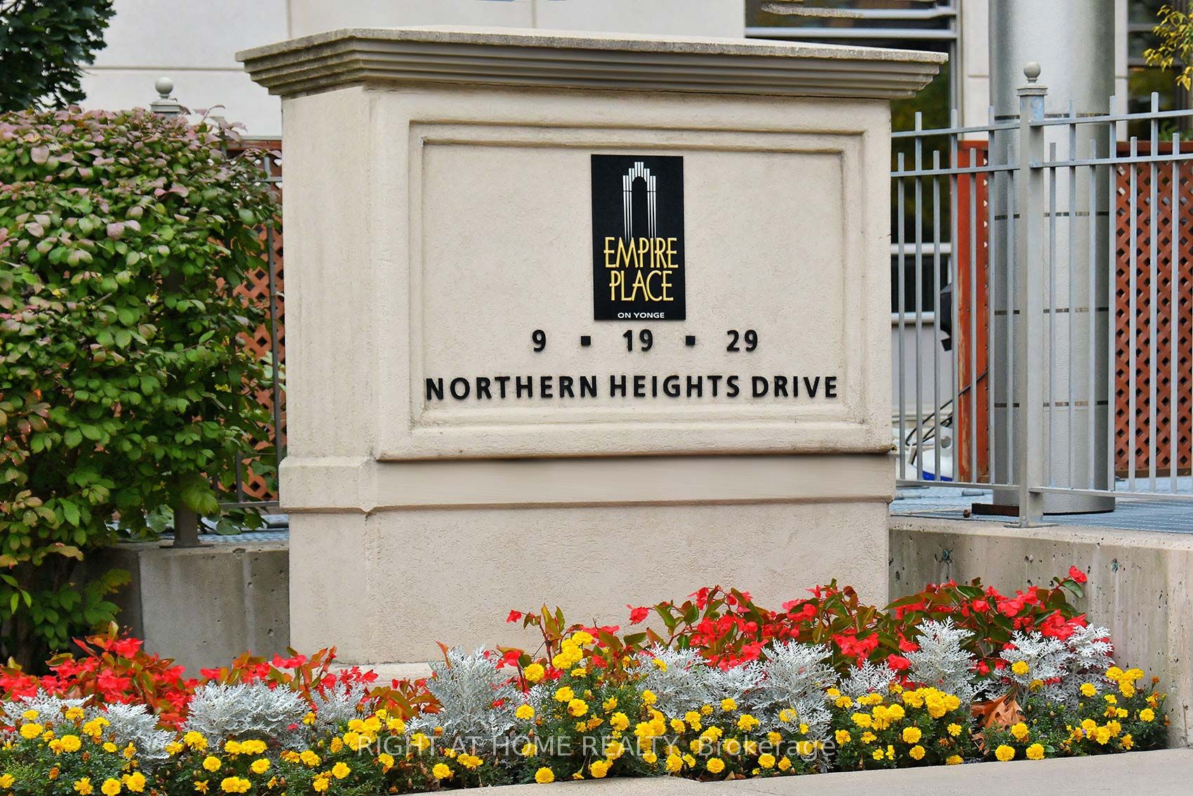 #412 - 9 Northern Heights Drive Property Photo 40