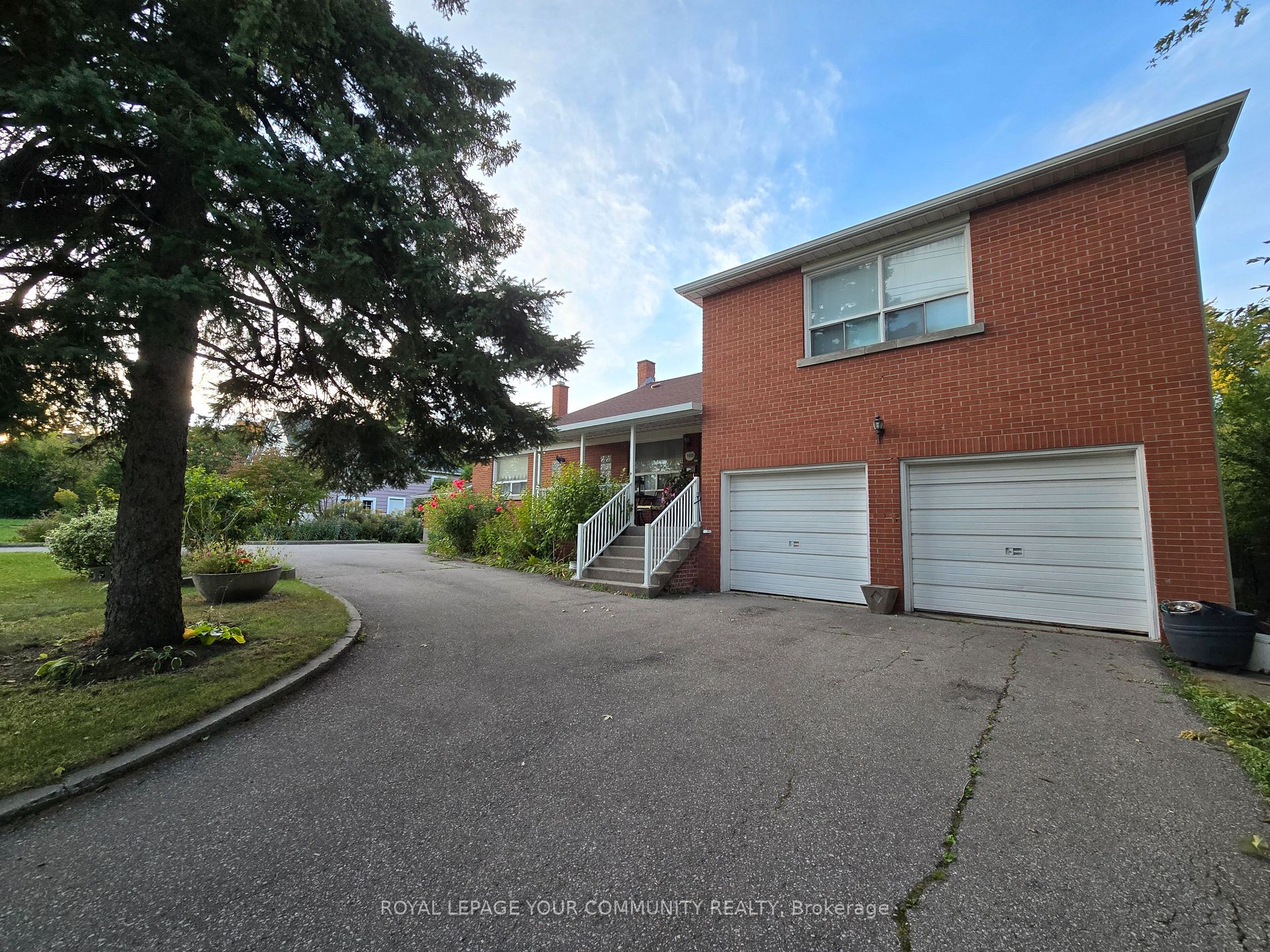100 Langstaff Rd Property Photo