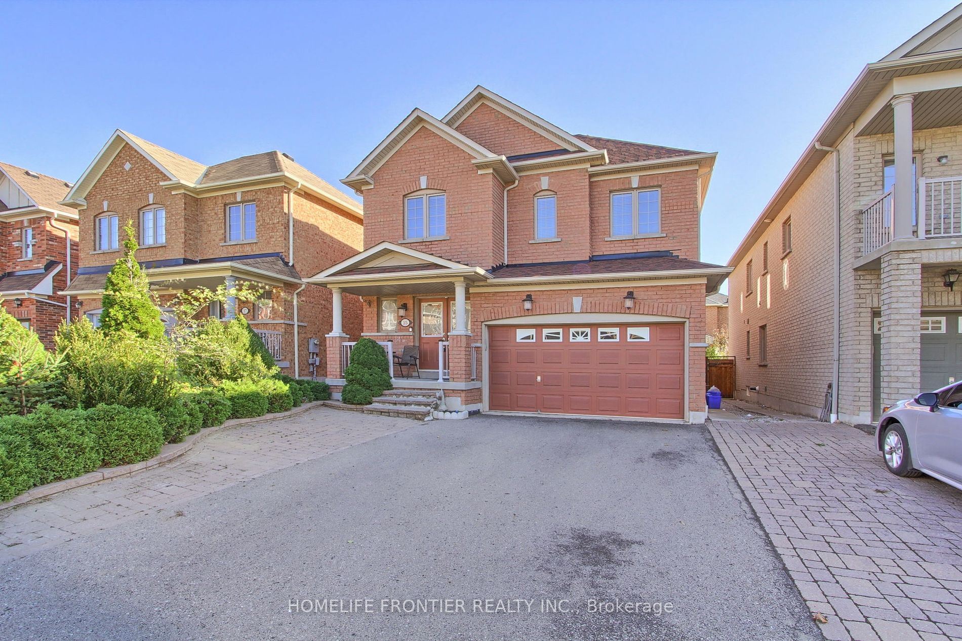 15 Canyon Gate Cres Property Photo