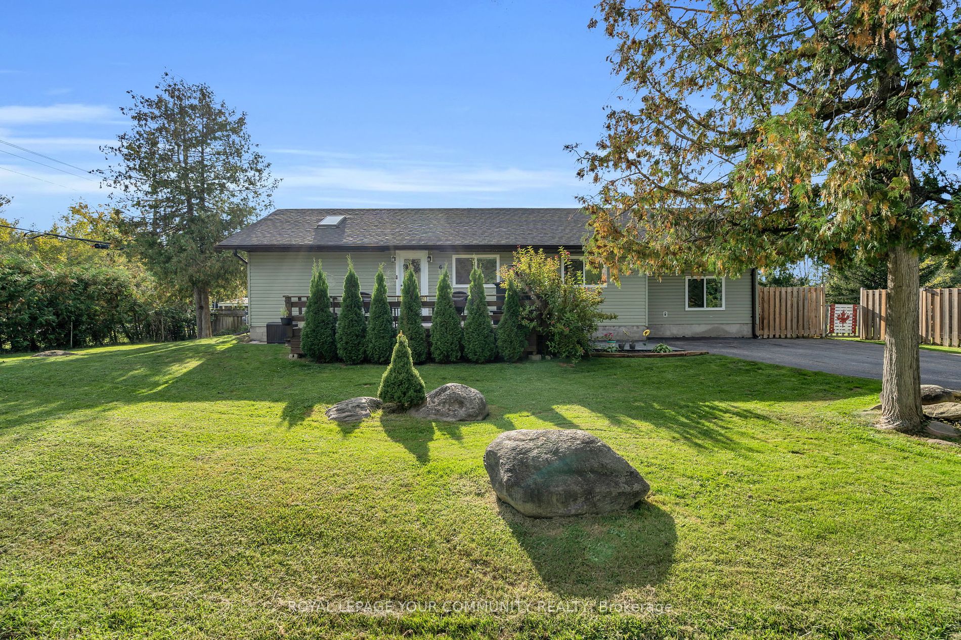 6 Joan St Property Photo