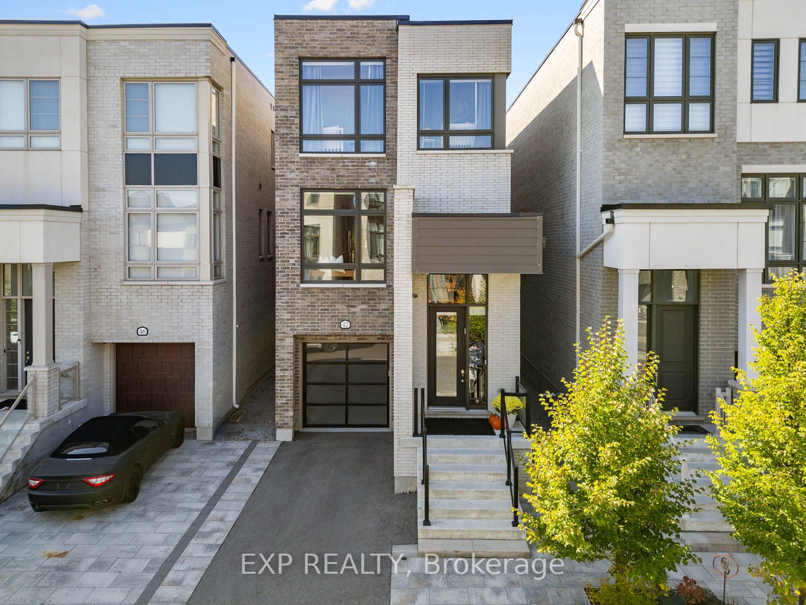 42 Hesperus Rd Property Photo