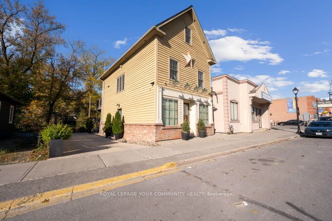 15120 Yonge Street Property Photo 1