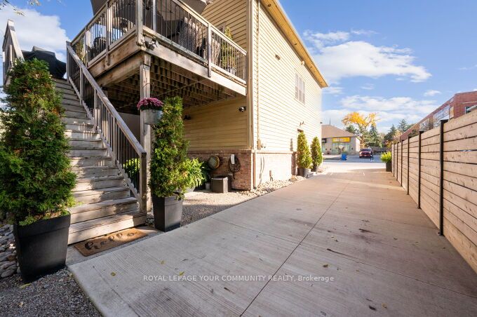 15120 Yonge Street Property Photo 6