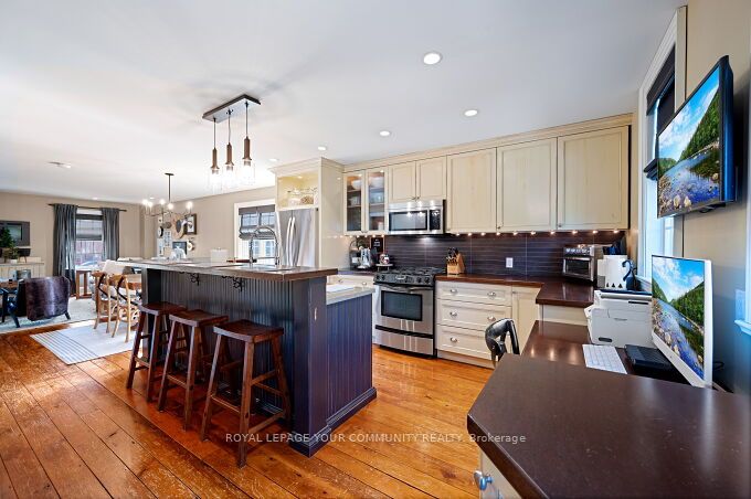 15120 Yonge Street Property Photo 11