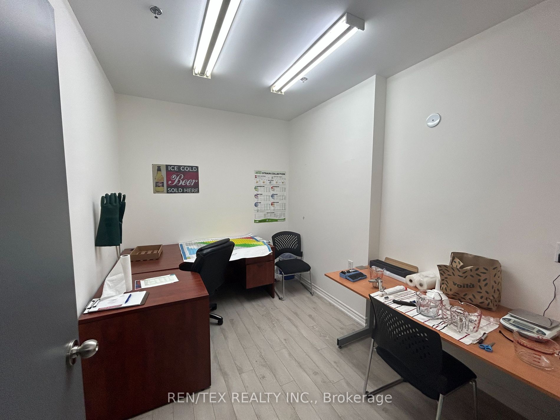 6175 Highway 7 Property Photo 8