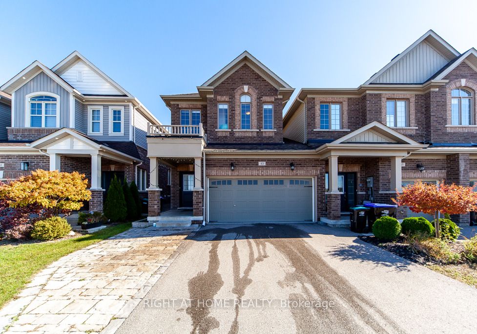 43 Gallagher Cres Property Photo