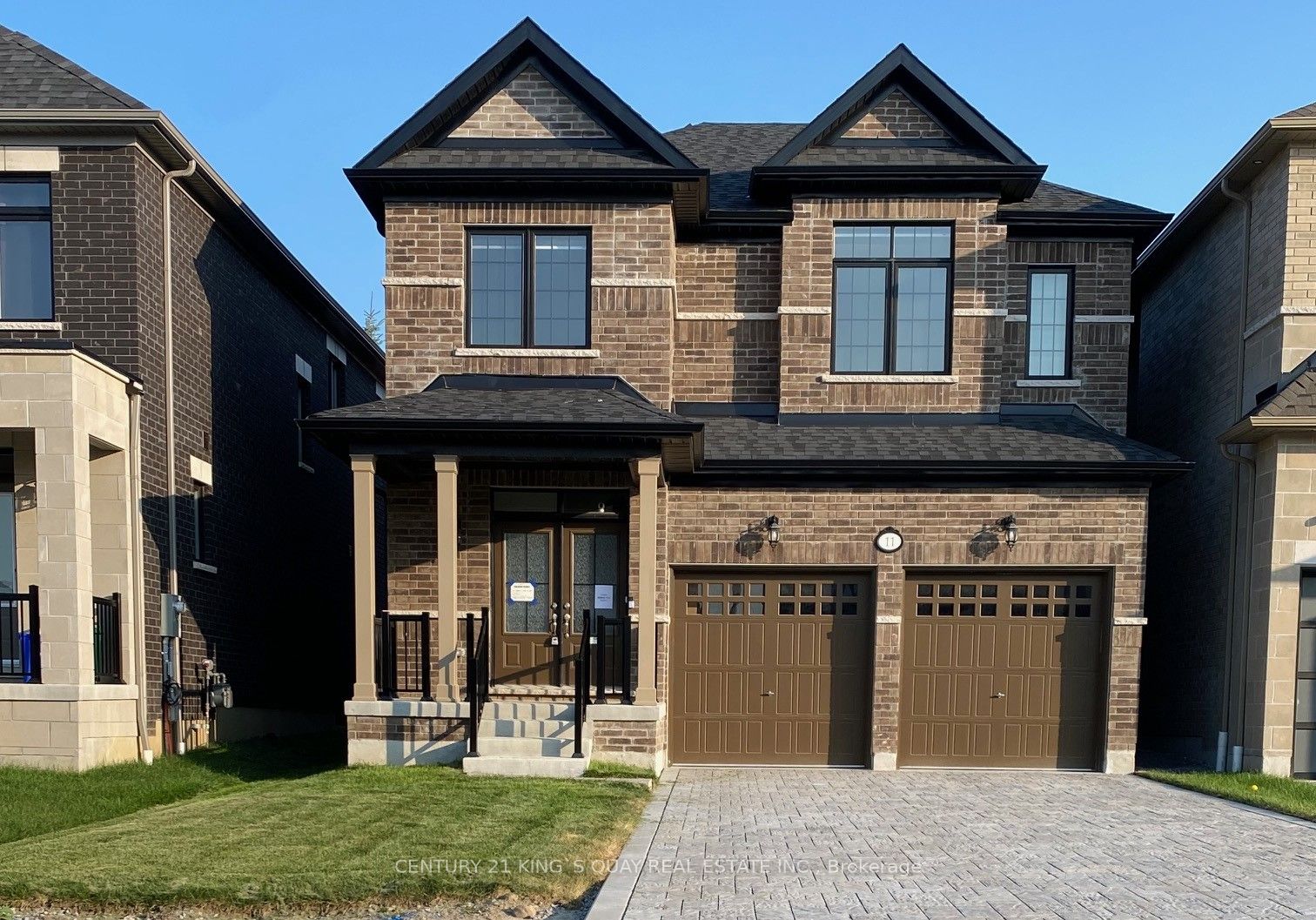 11 Jinnah Ave Property Photo