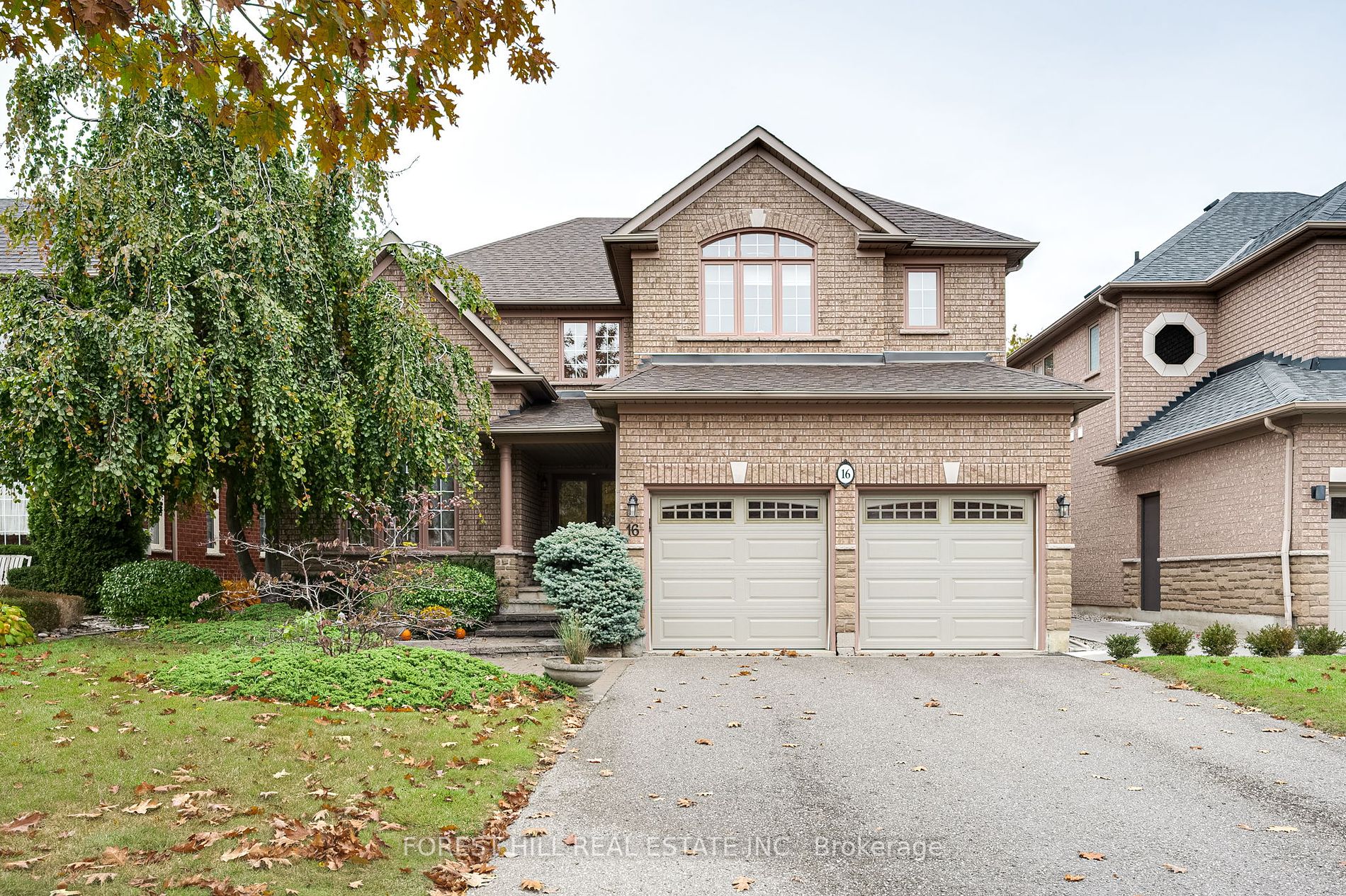 16 Winterport Crt Property Photo