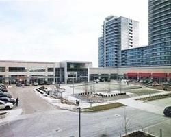 7181 Yonge St Property Photo 4
