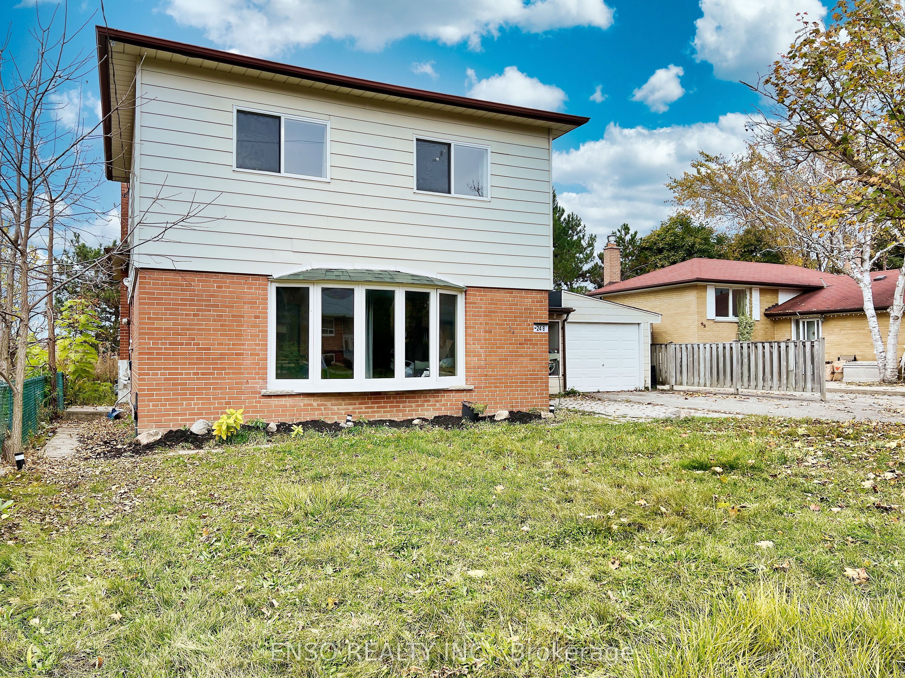 #unit A - 24 Gentry Crescent Property Photo 2