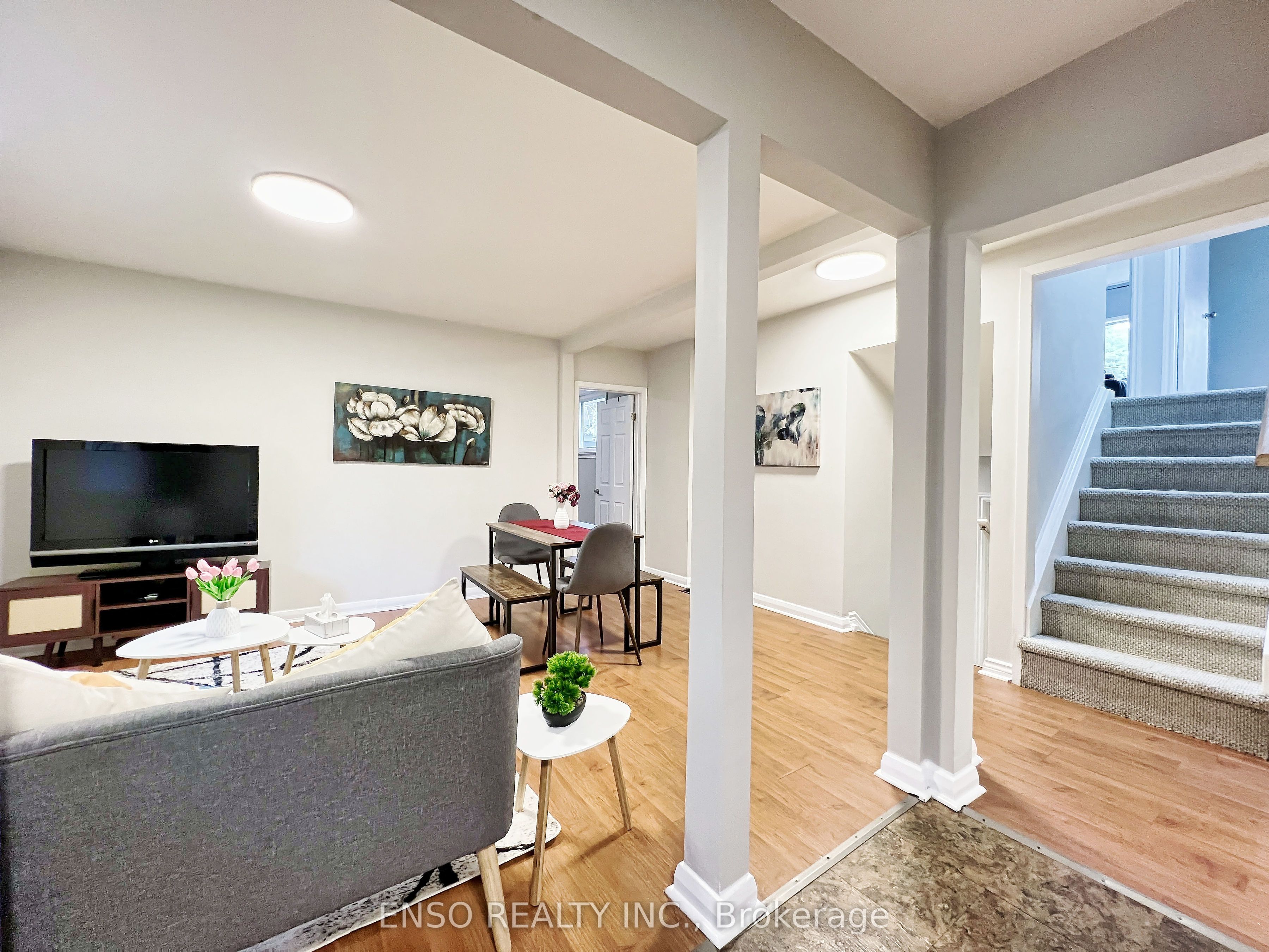 #unit A - 24 Gentry Crescent Property Photo 12
