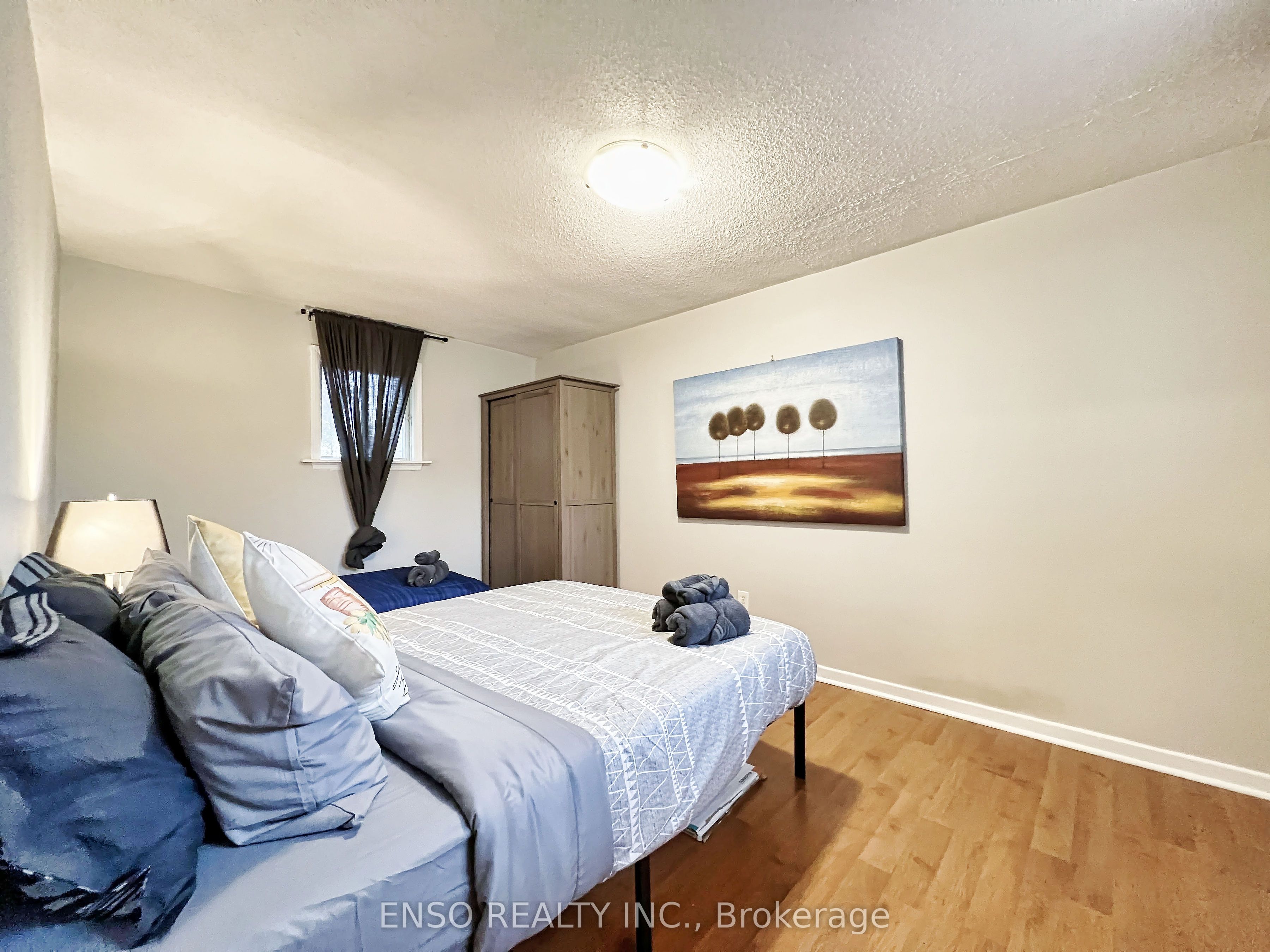 #unit A - 24 Gentry Crescent Property Photo 18