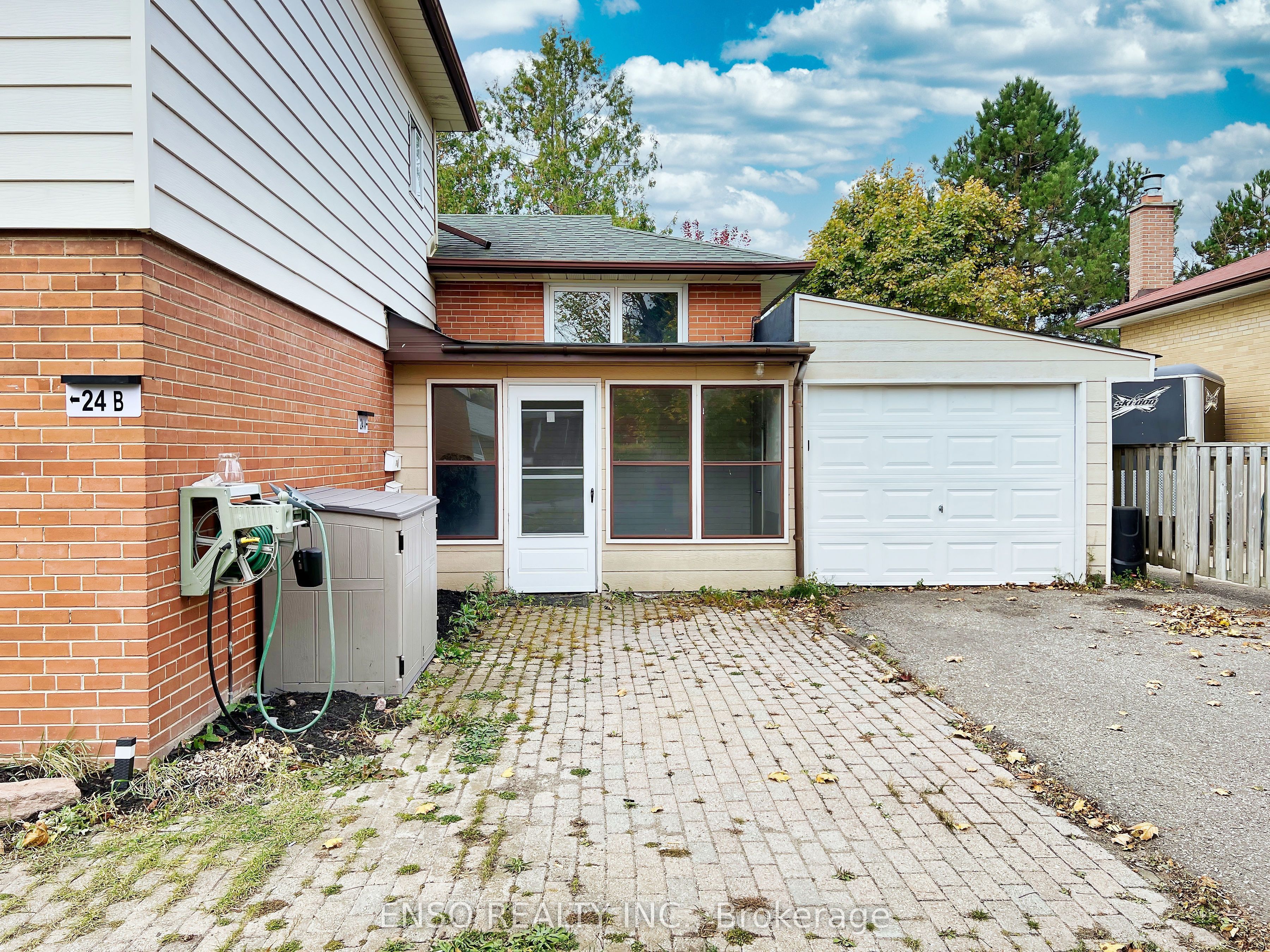 #unit A - 24 Gentry Crescent Property Photo 25
