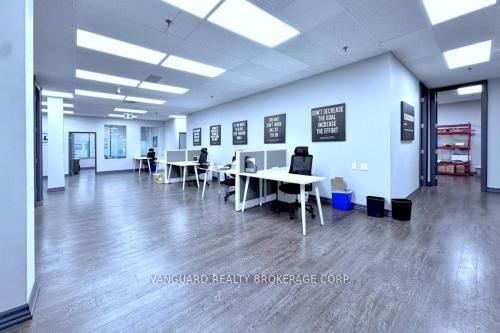 #200 - 7941 Jane Street Property Photo 22