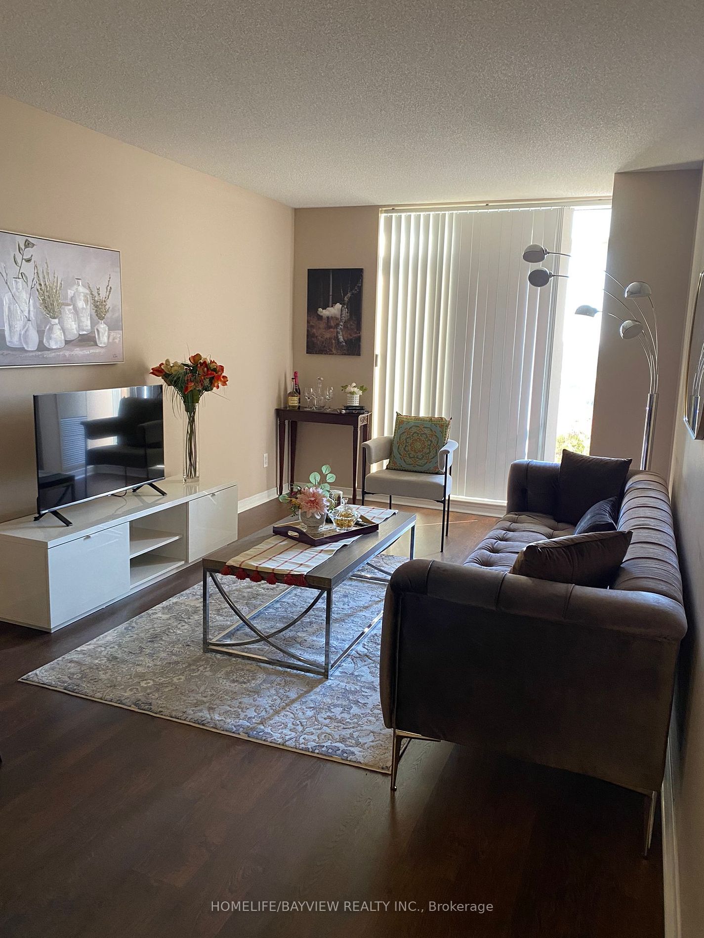 75 King William Cres Property Photo 1