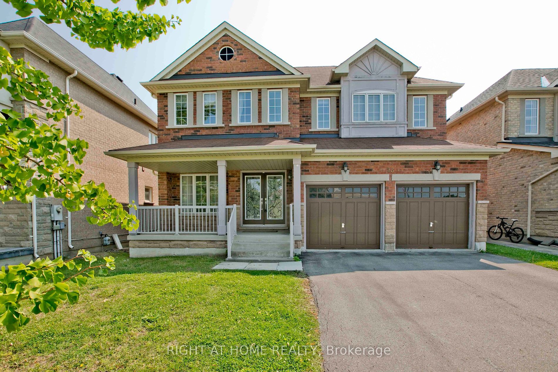 23 Sir Sanford Fleming Way Property Photo