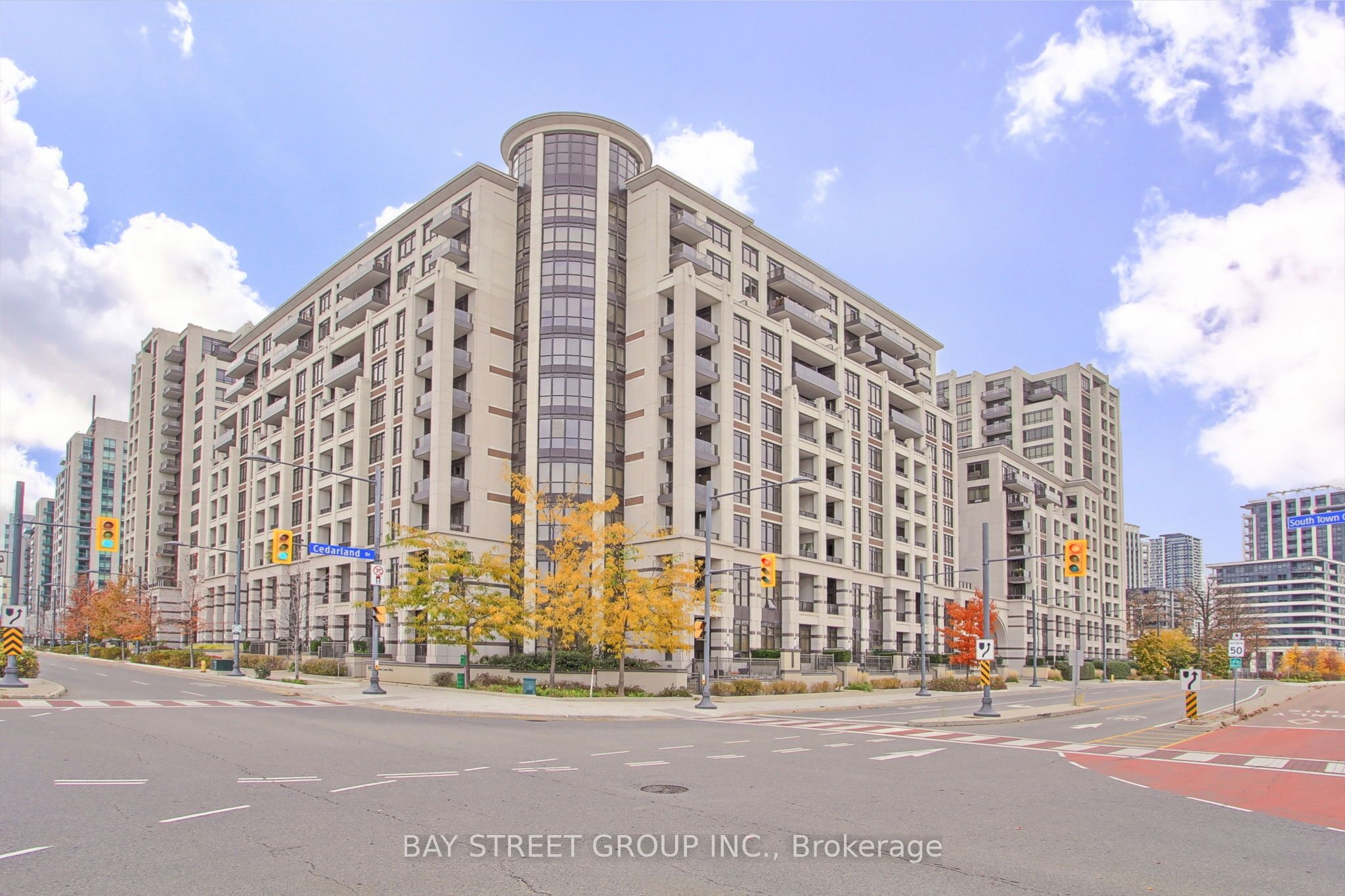#B105 - 99 South Town Centre Boulevard Property Photo 1