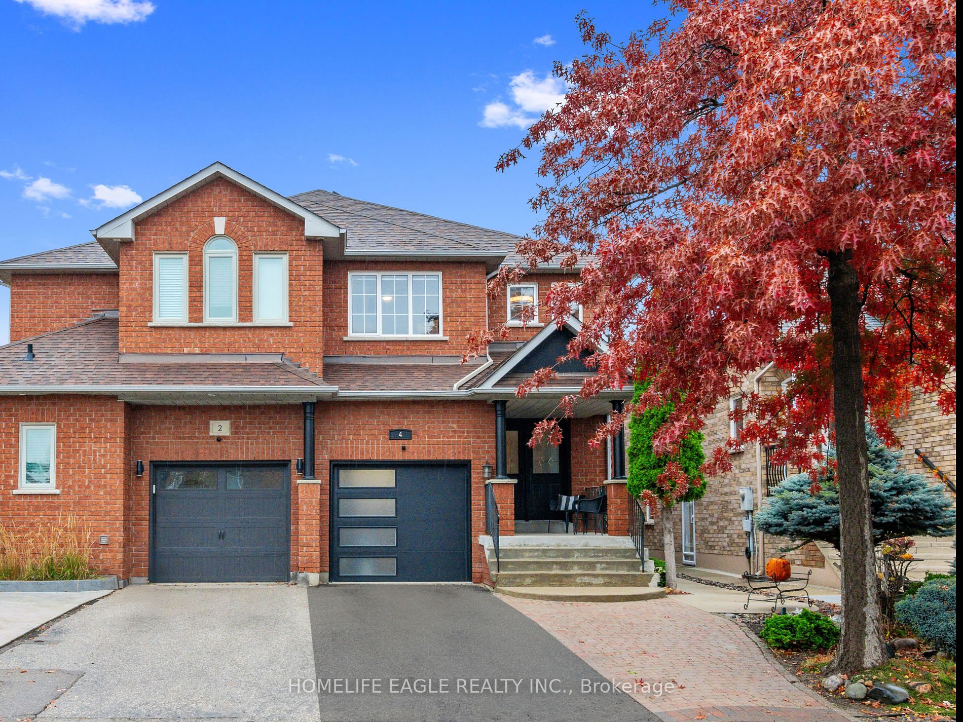 4 Sarno St Property Photo