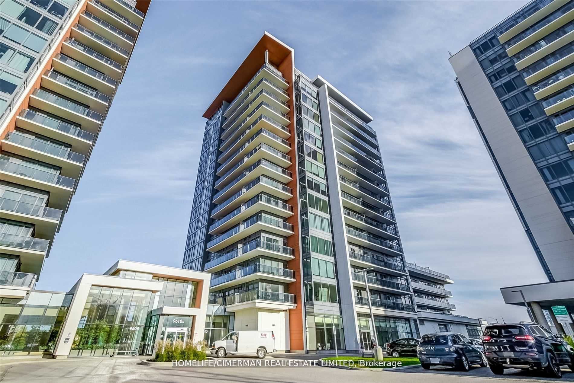 9600 Yonge St Property Photo