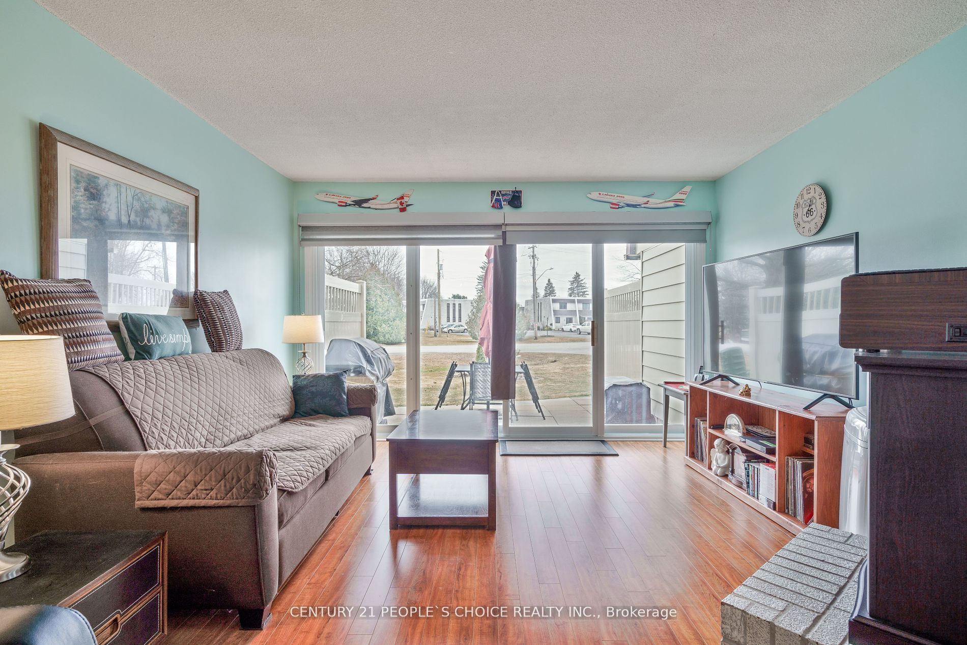 #3 - 4 Paradise Boulevard Property Photo 7