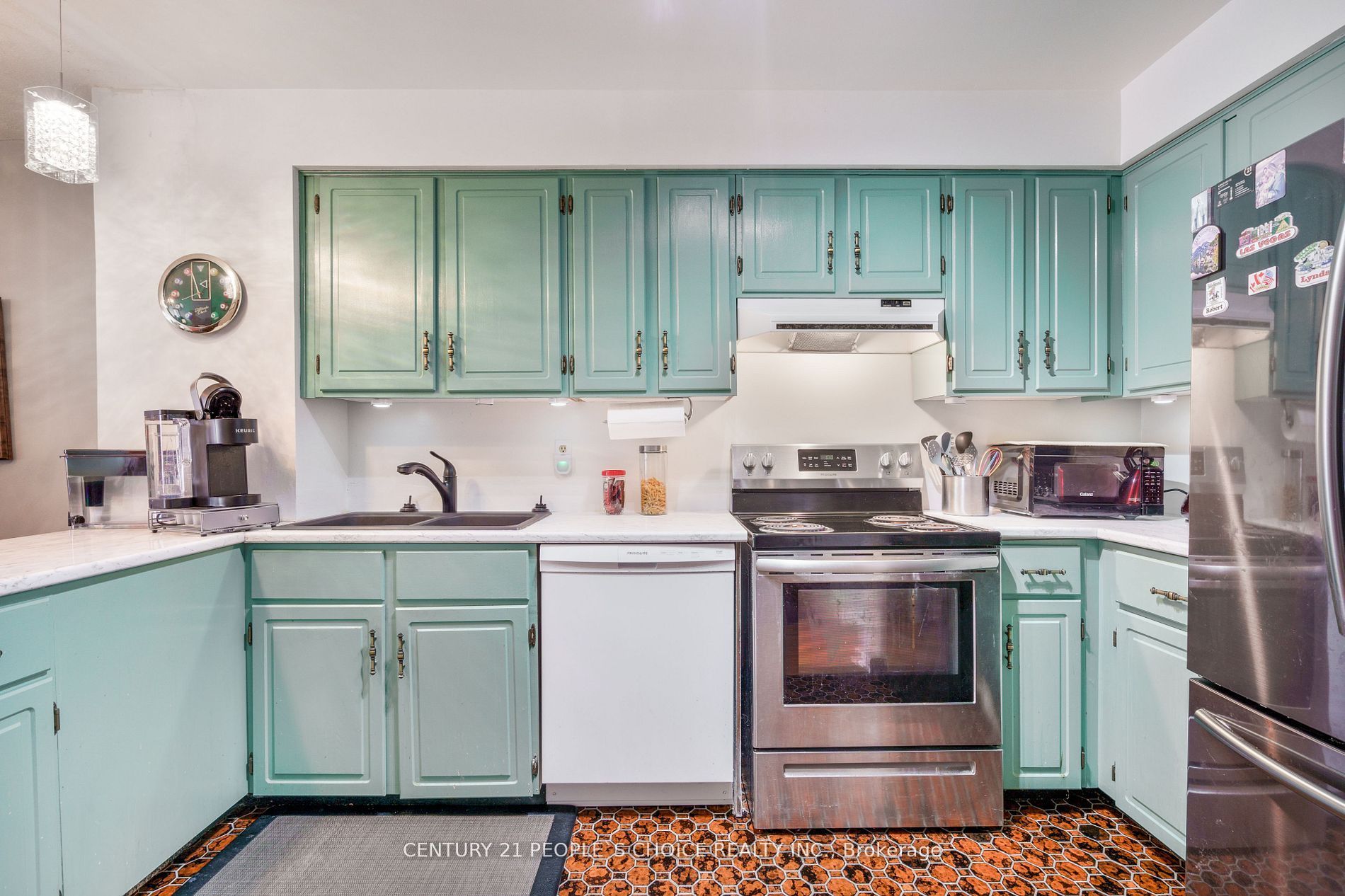 #3 - 4 Paradise Boulevard Property Photo 12