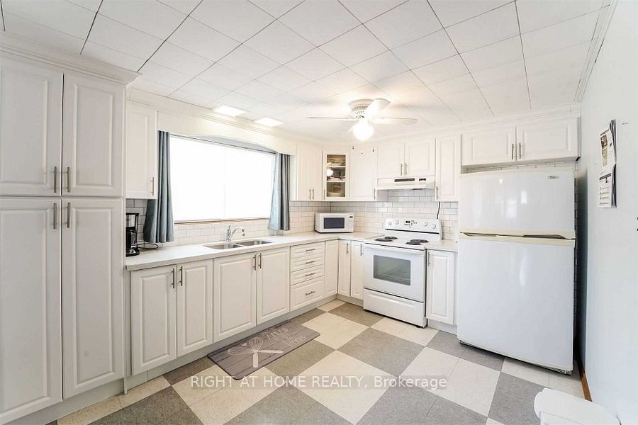 15 Fredrick Avenue Property Photo 9