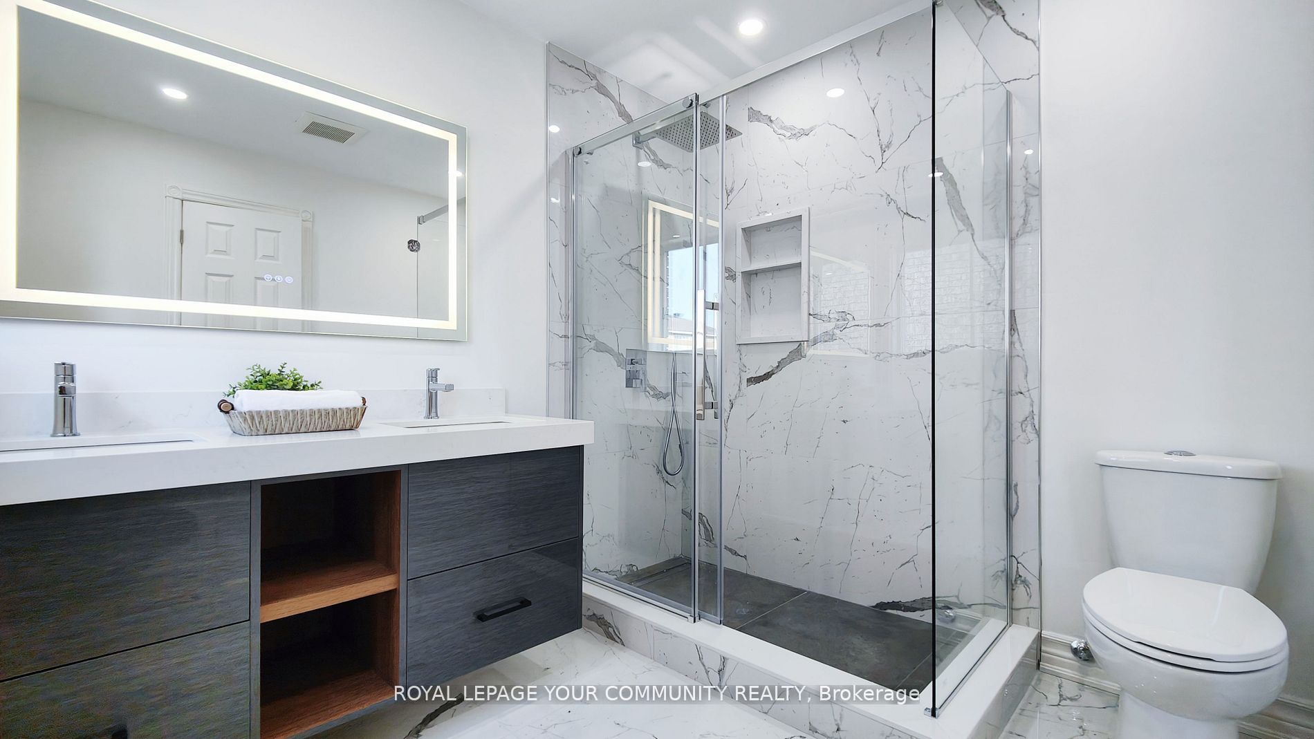 348b Ontario Street Property Photo 4