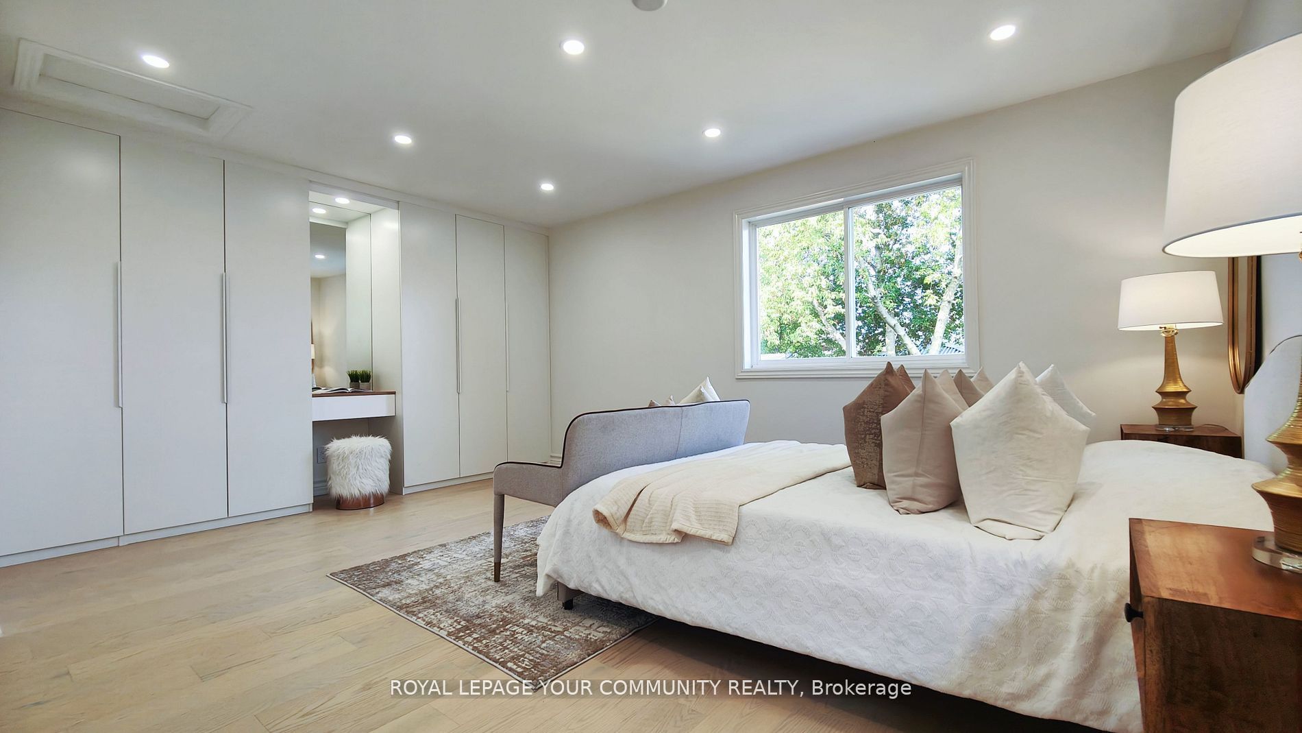 348b Ontario Street Property Photo 9