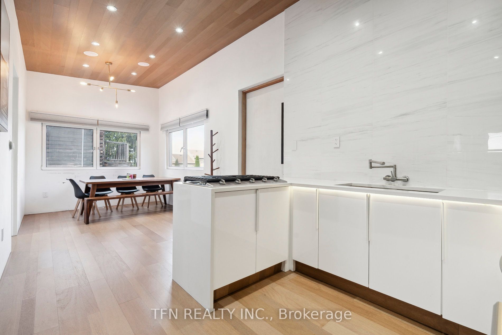12 Schooner Lane Property Photo 6