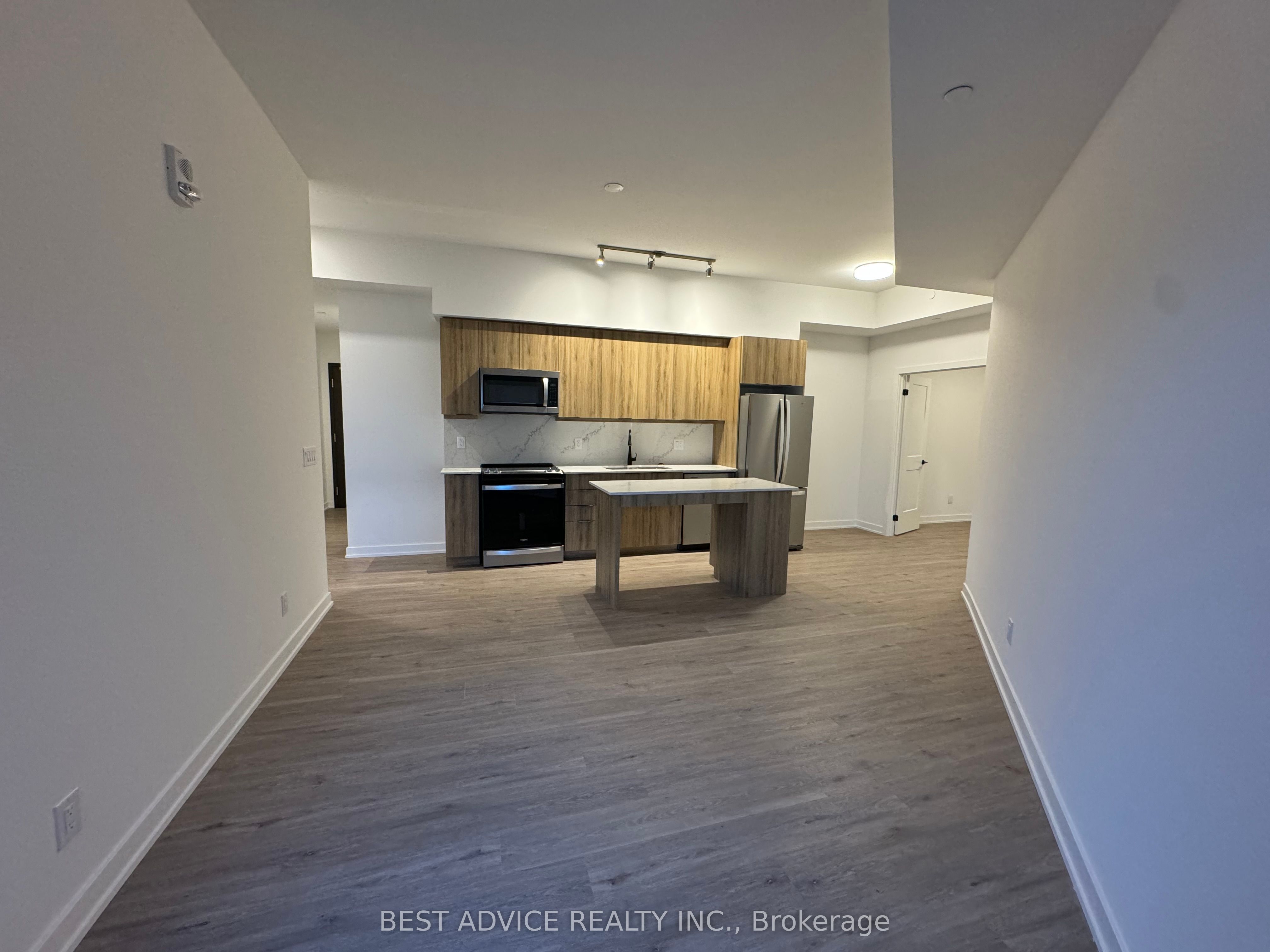 #1207 - 56 Lakeside Terrace Property Photo 4