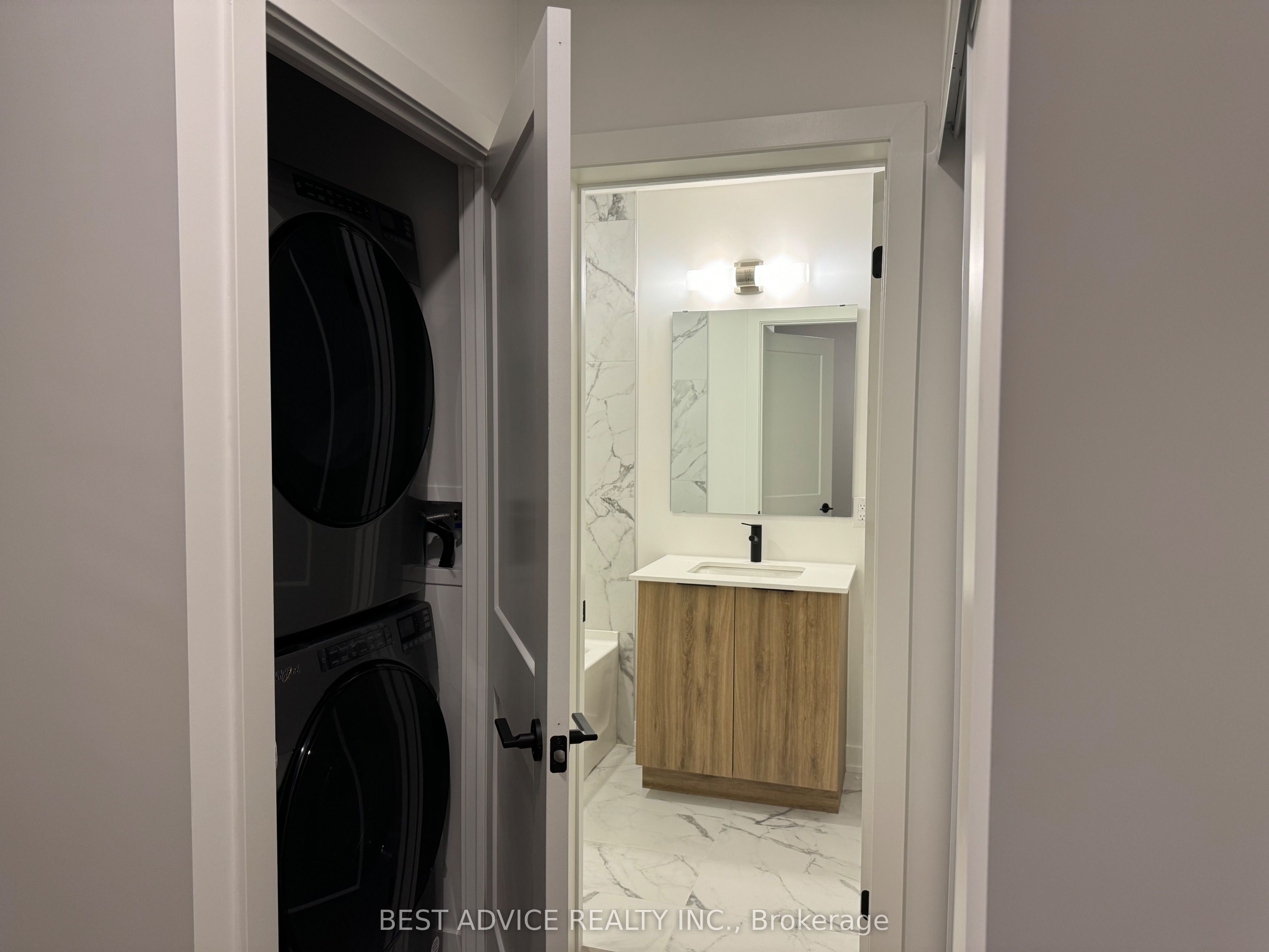 #1207 - 56 Lakeside Terrace Property Photo 12