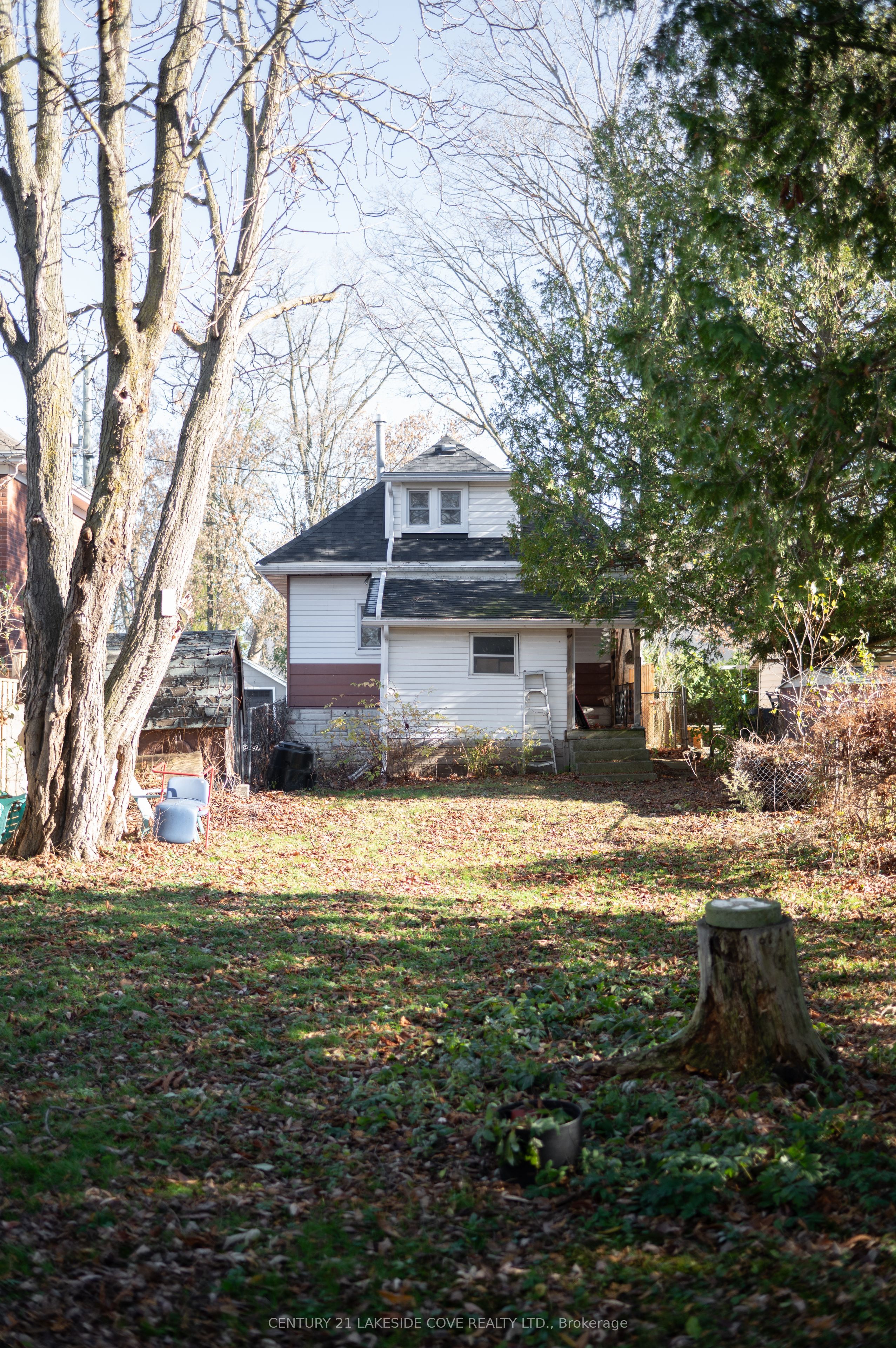 147 Dufferin Street Property Photo 6