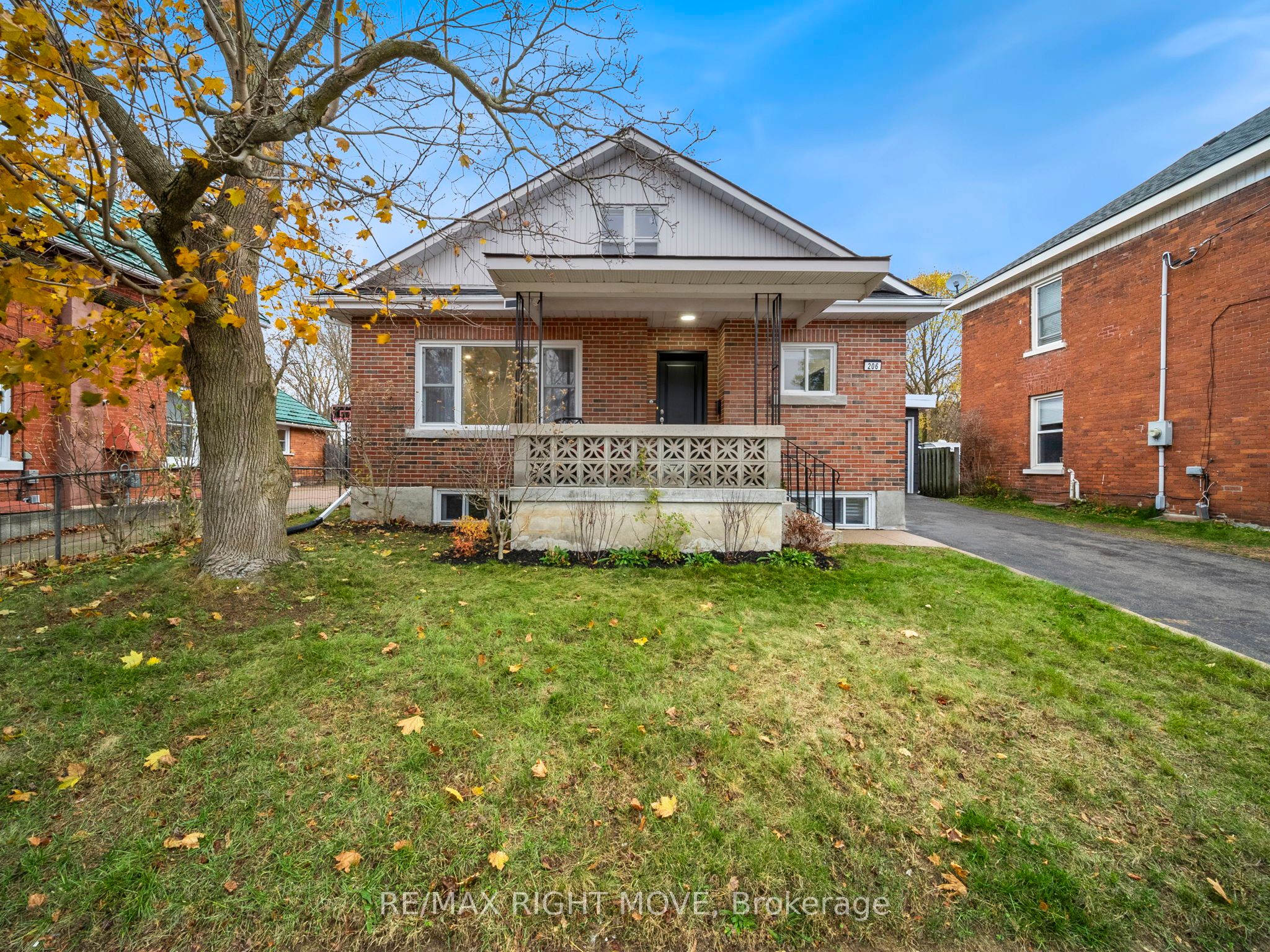 206 Mary Street Property Photo 2