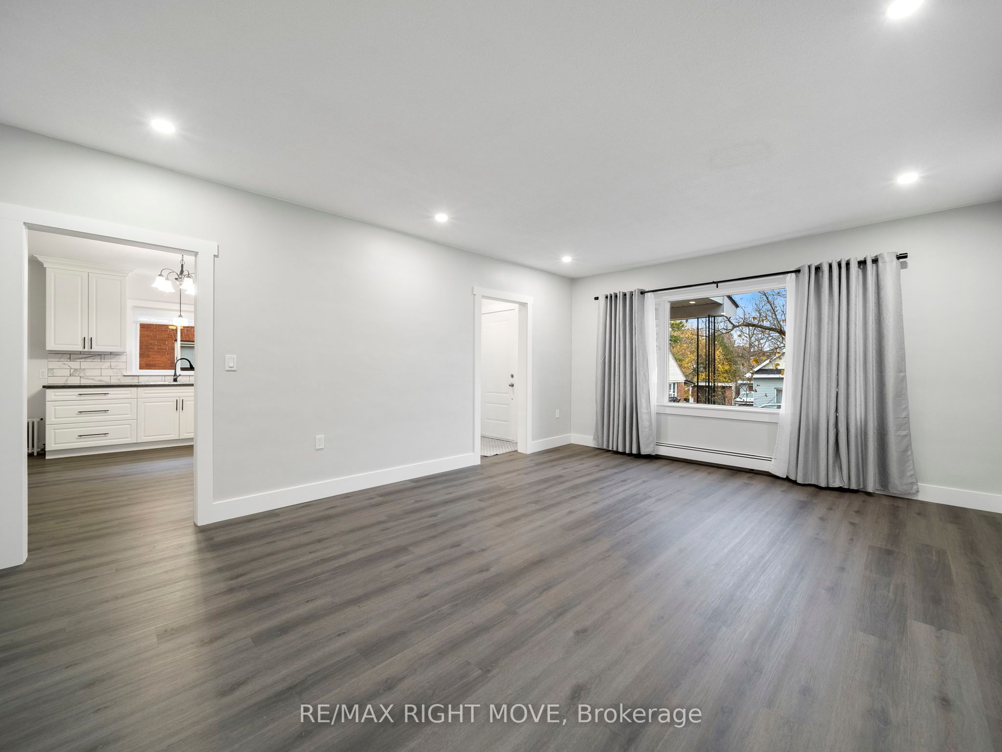 206 Mary Street Property Photo 9