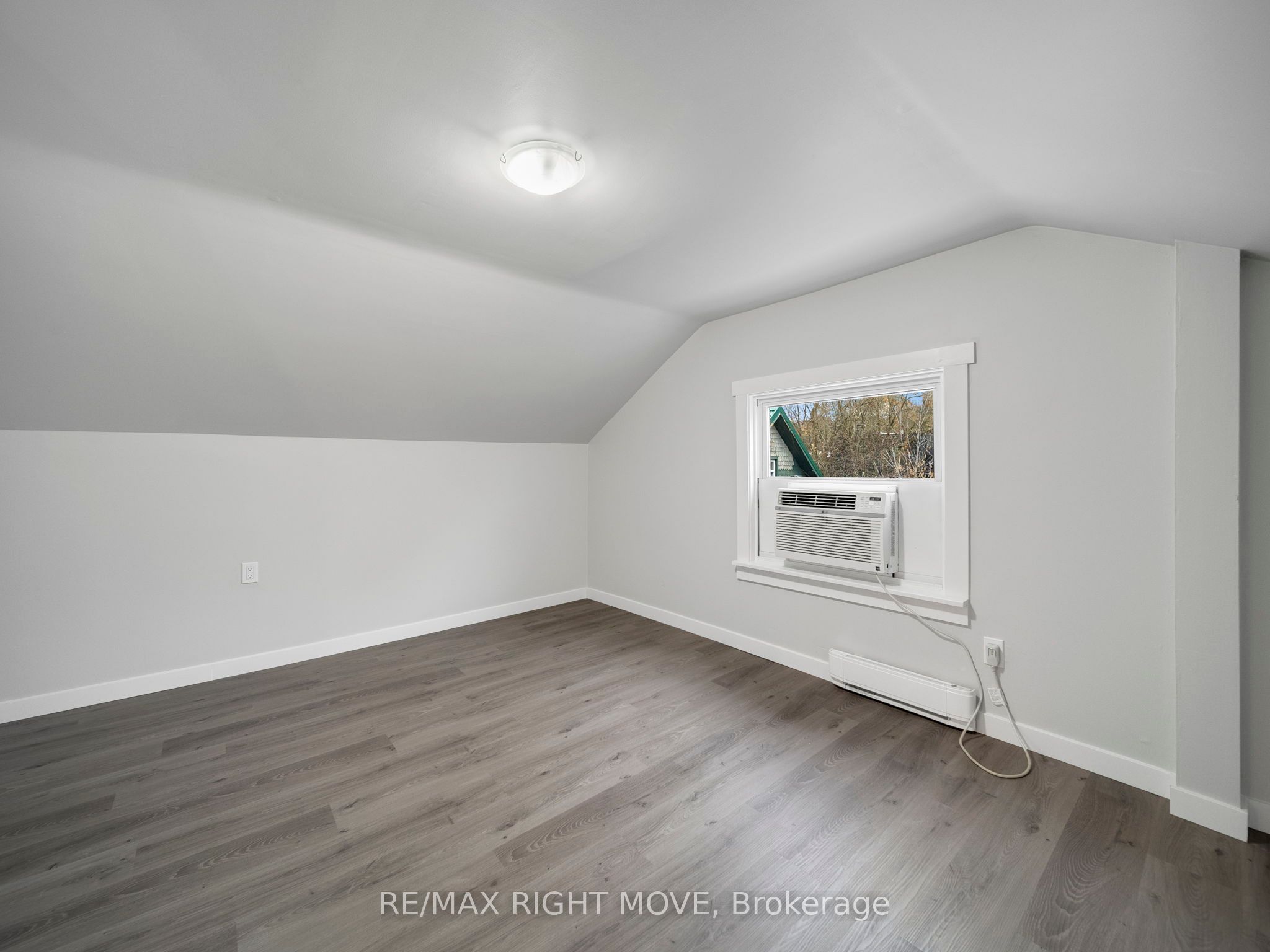 206 Mary Street Property Photo 25