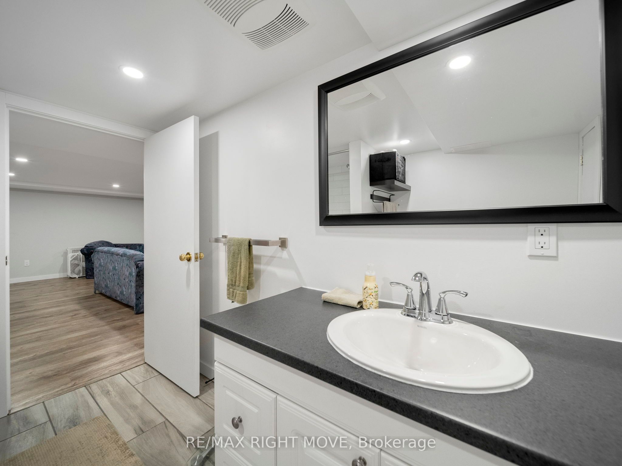 206 Mary Street Property Photo 38