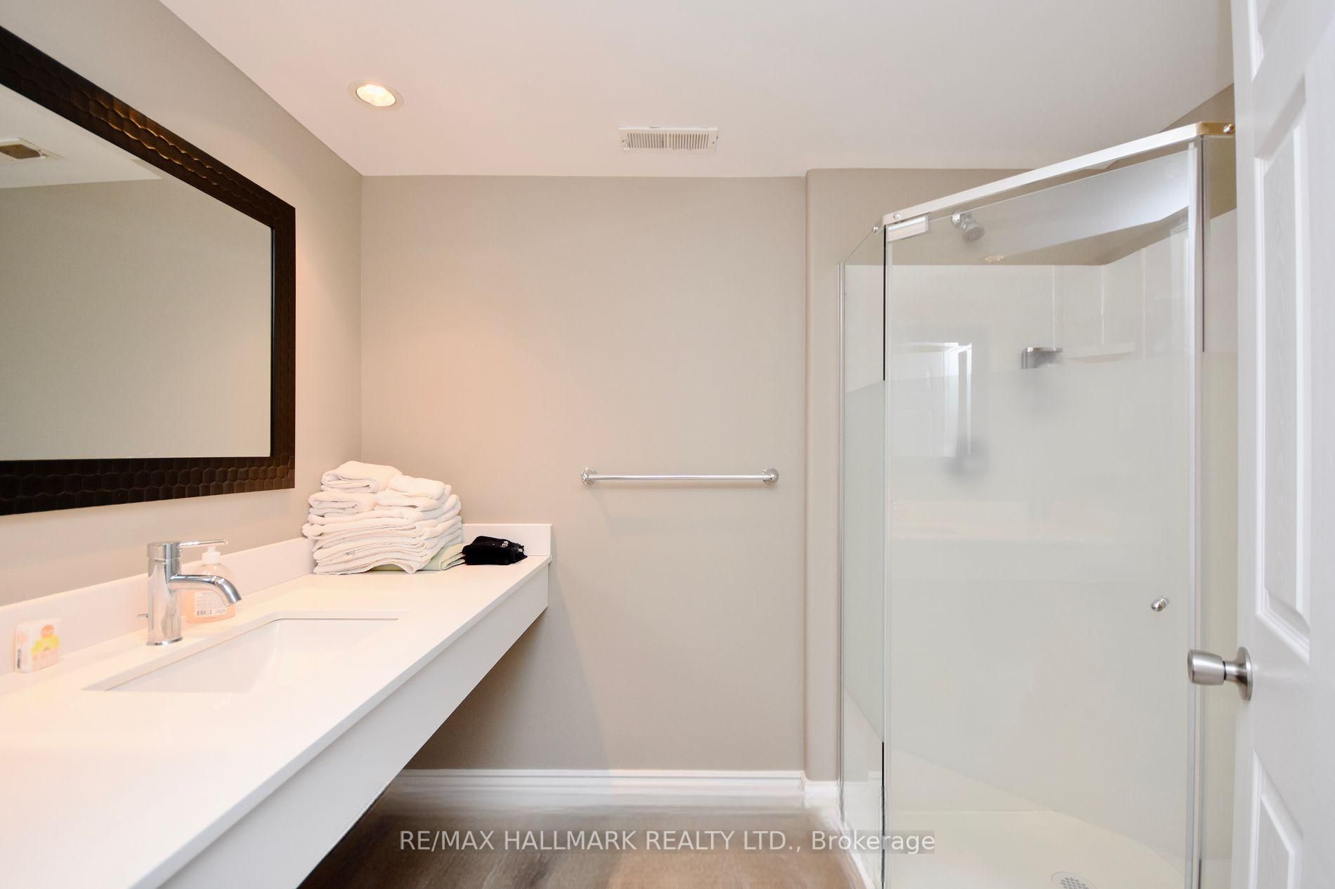 #2014/15 - 90 Highland Drive Property Photo 3
