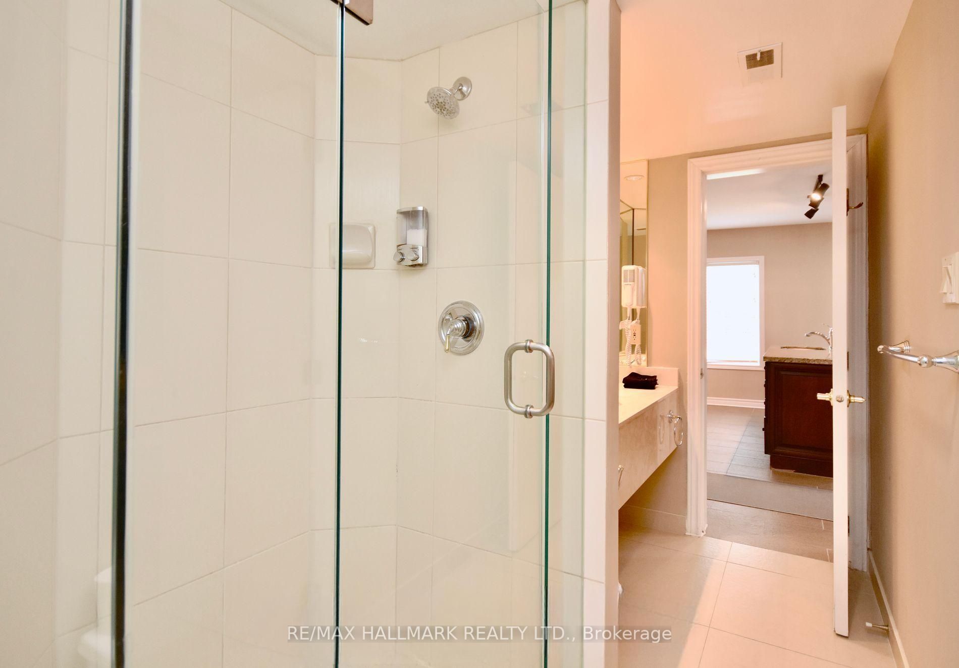 #2014/15 - 90 Highland Drive Property Photo 7