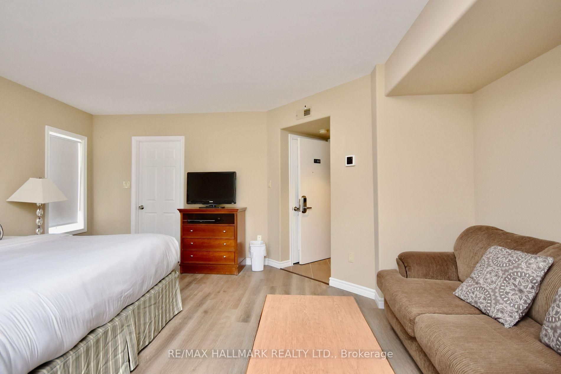#2014/15 - 90 Highland Drive Property Photo 12