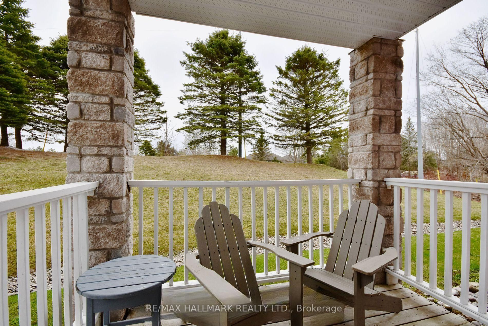 #2014/15 - 90 Highland Drive Property Photo 35