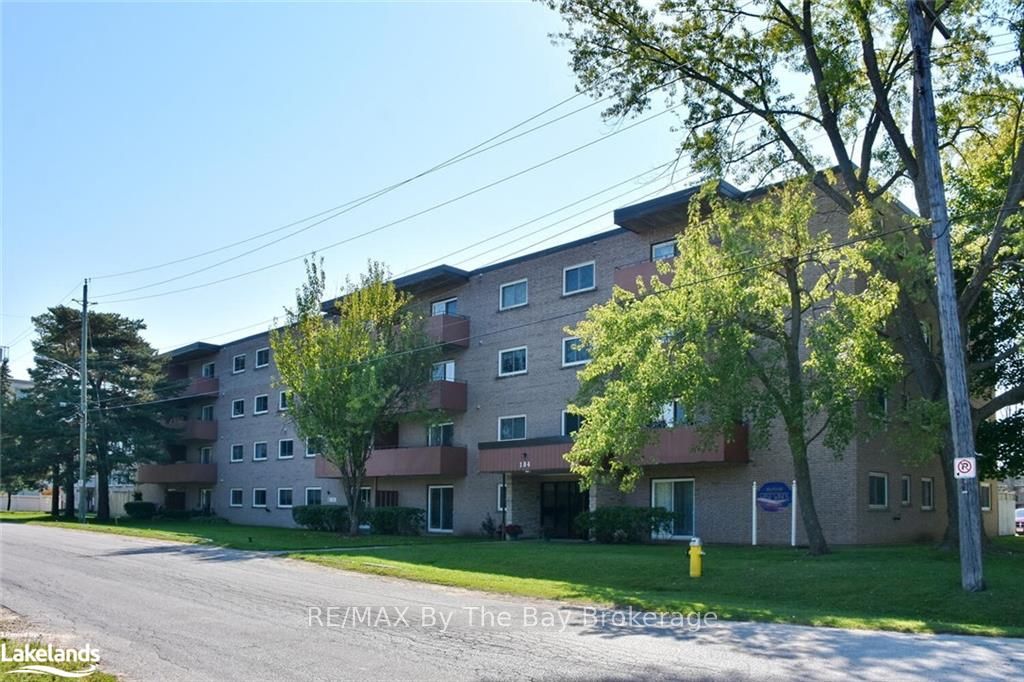 #409 - 184 Eighth Street Property Photo 1